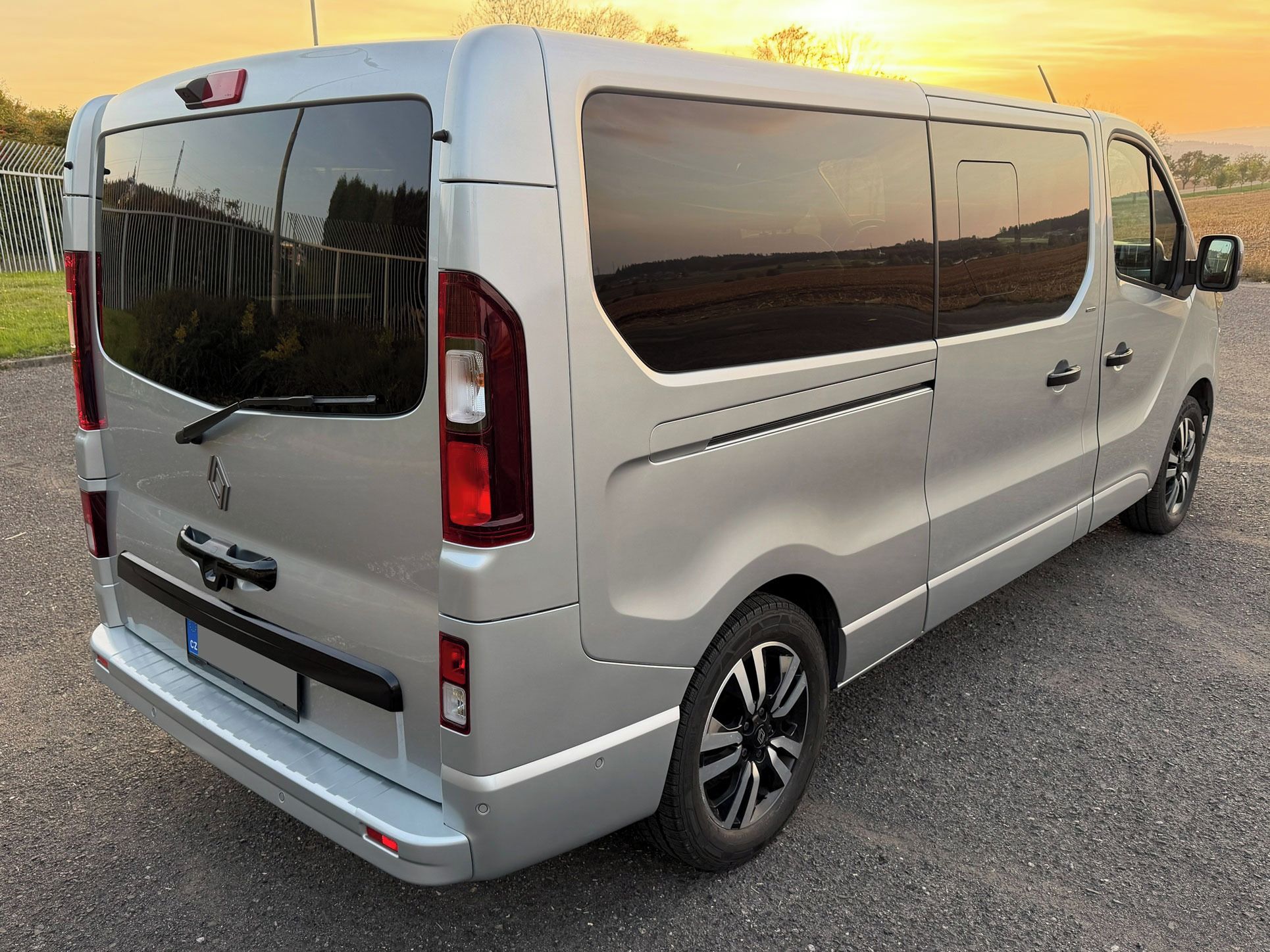 Renault Trafic, SpaceClass Blue dCi 170 EDC - fotka 4