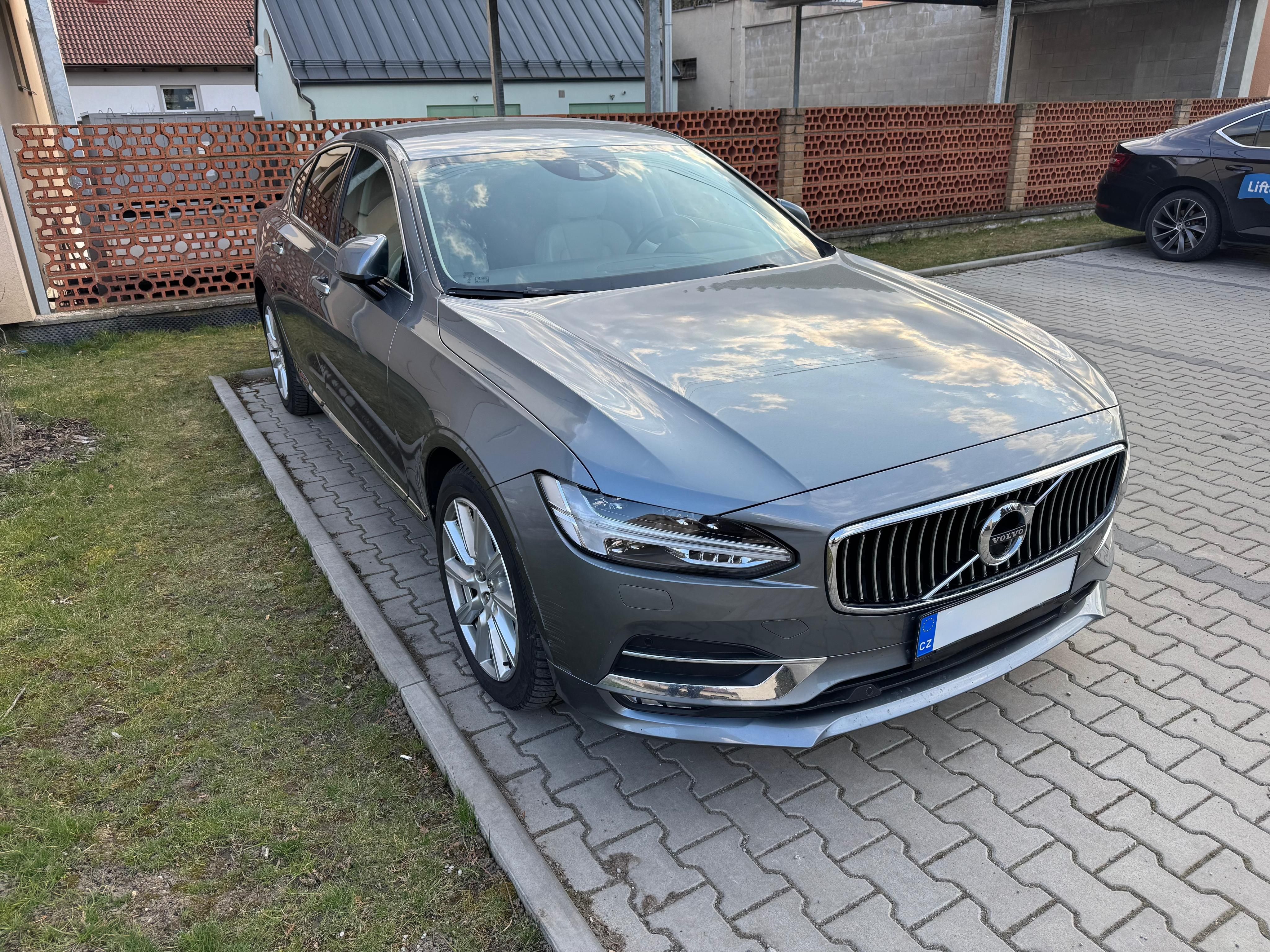 Volvo S90, D5 AWD Inscription - fotka 2