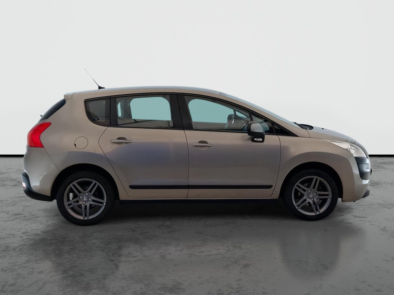 Peugeot 3008, 1.6 VTi, po STK - fotka 6
