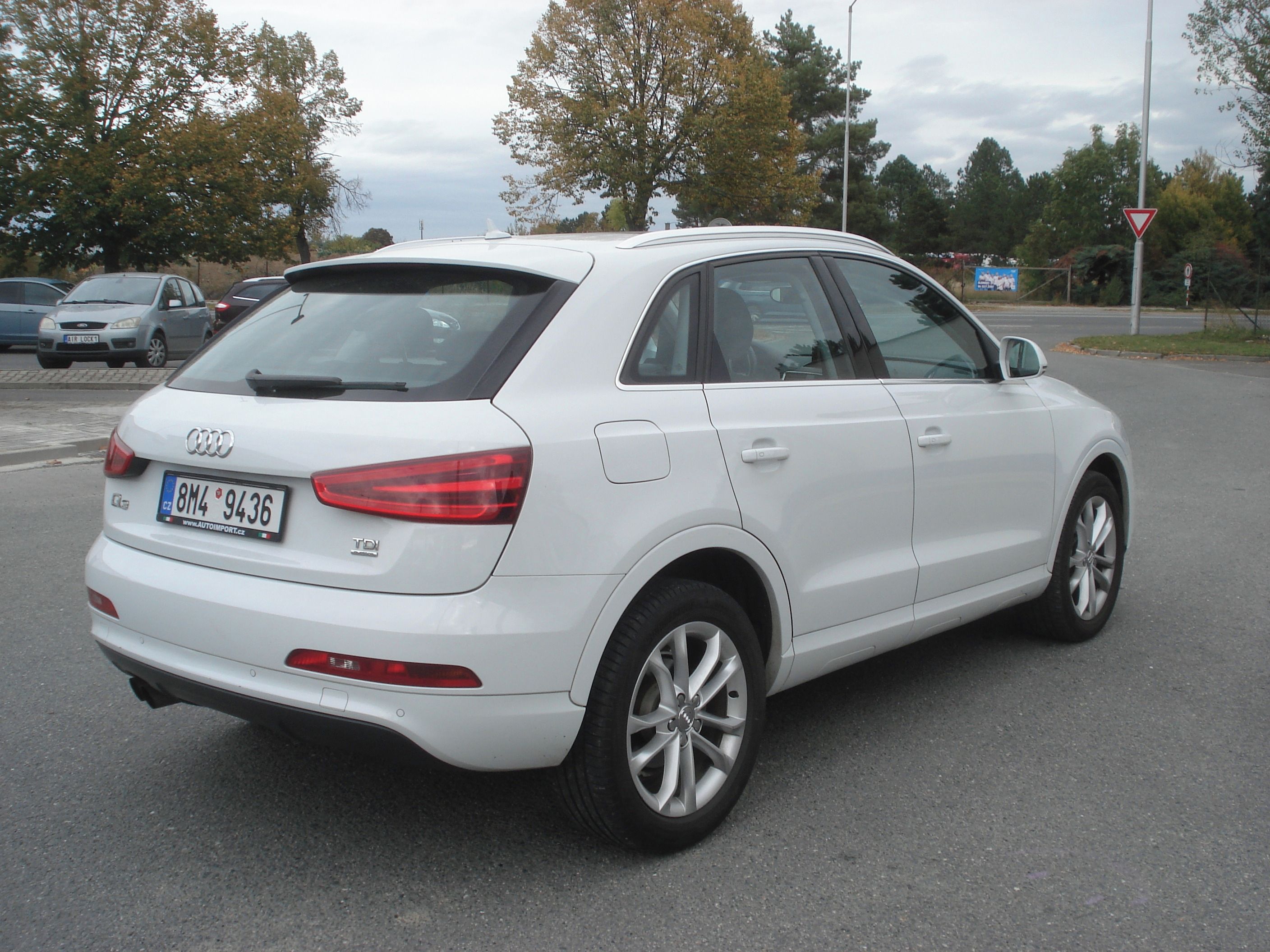 Audi Q3, 2.0 TDI 4x4 NAVI S-TRONIC - fotka 5