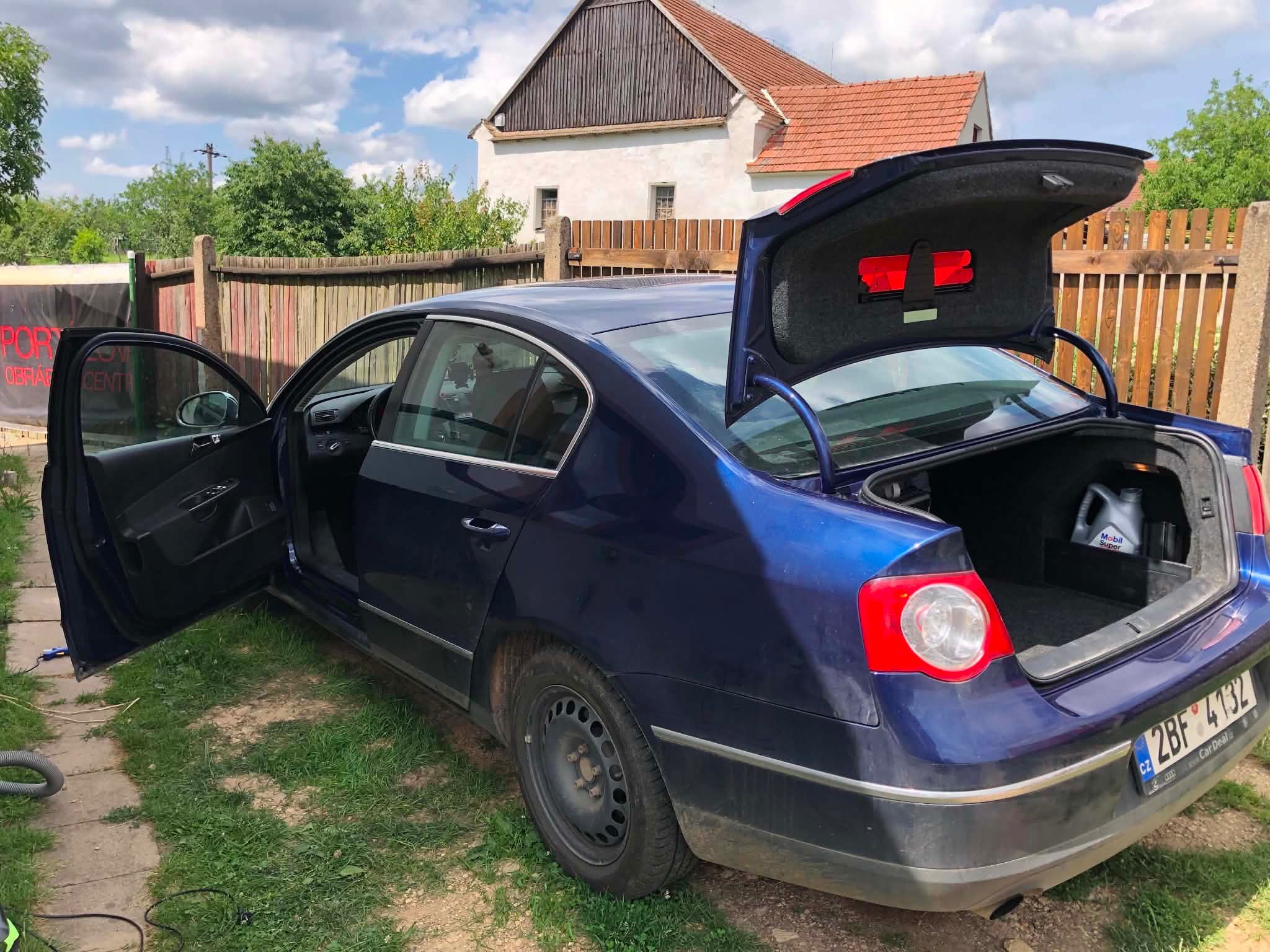 Volkswagen Passat, 1.6 85kw - fotka 2