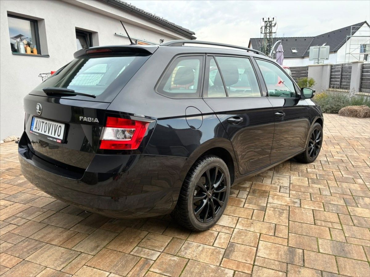 Škoda Fabia, 1,2 TSi Active 66kW - fotka 3