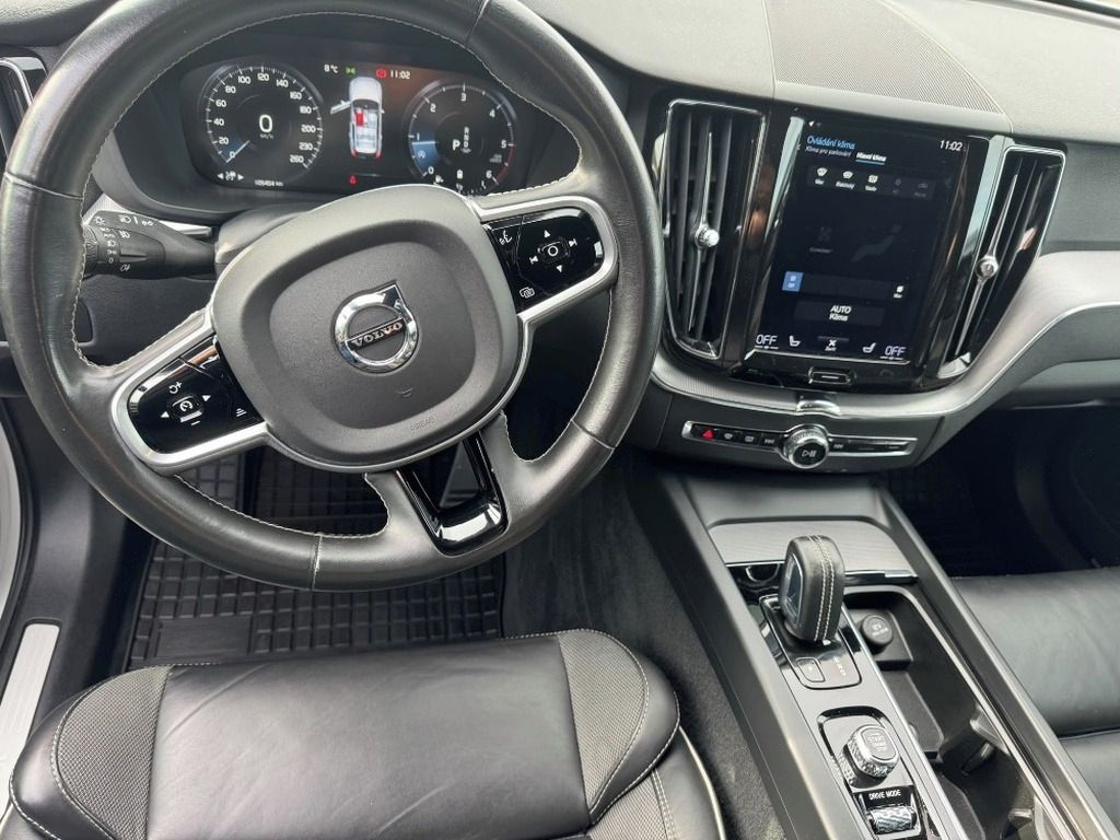 Volvo XC60, XC60 B4 Drive-E mHEV aut. - fotka 5