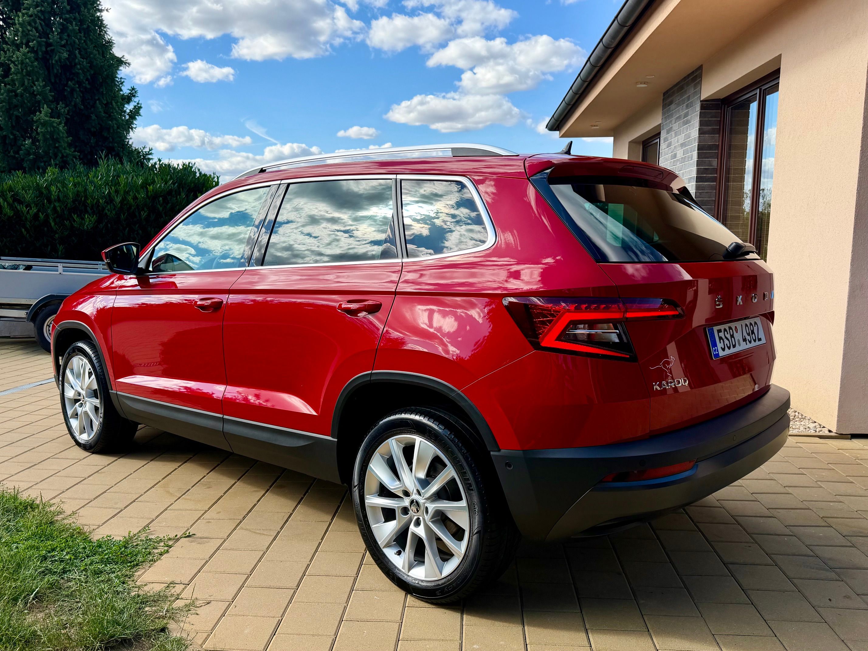 Škoda Karoq, 1.6 TDi, 16000 km, Webasto - fotka 4