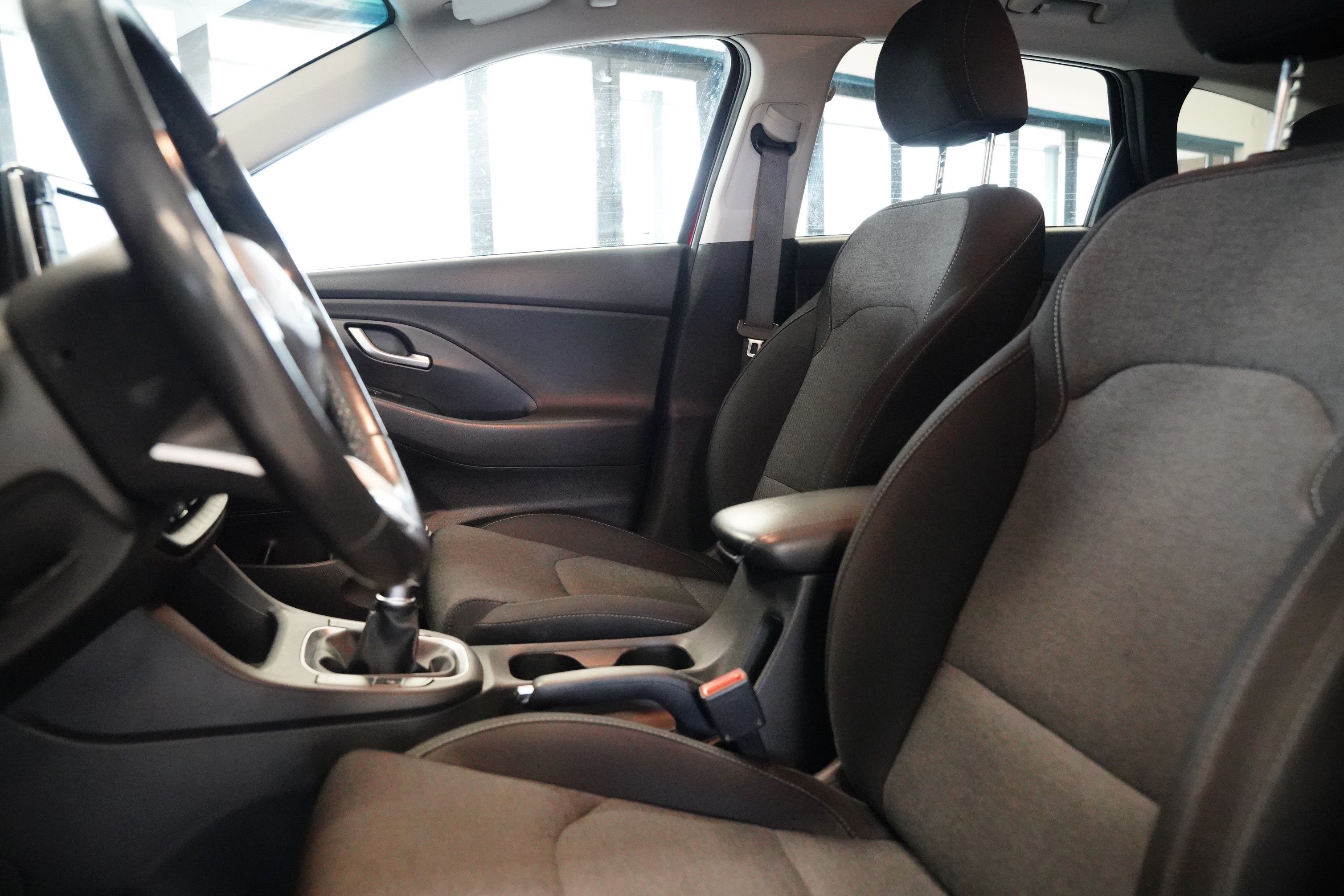 Hyundai i30, 1.5 DPi 81 kW Smart - fotka 6