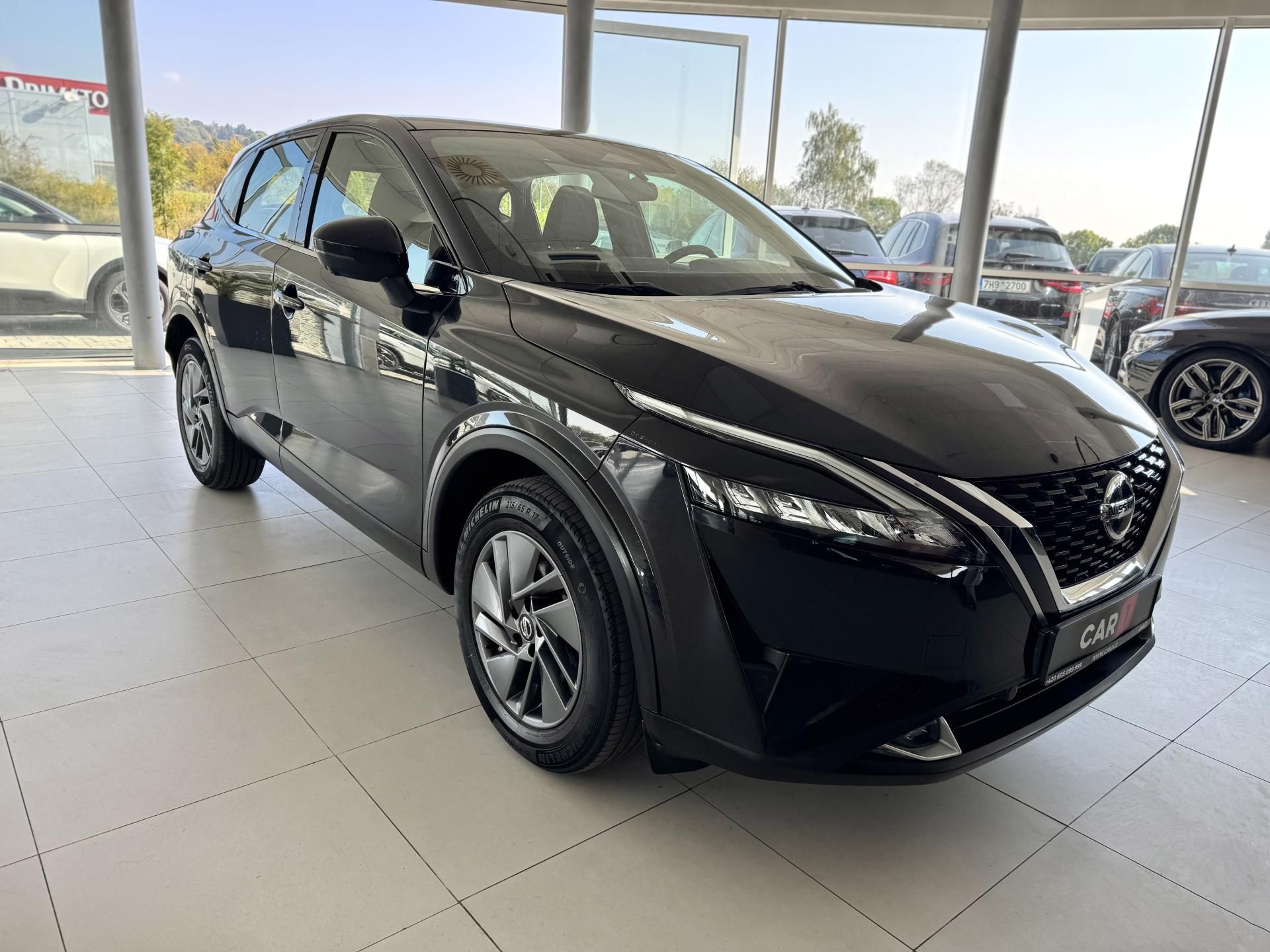 Nissan Qashqai, 1,3DIG-T 140*Distronic*360kam - fotka 3