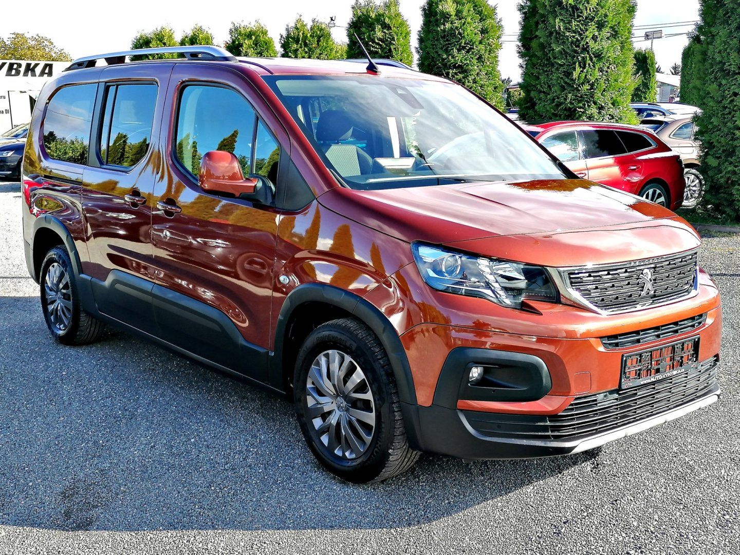 Peugeot Rifter, MAXI 1.2 PureTech Allure EAT8 - fotka 3