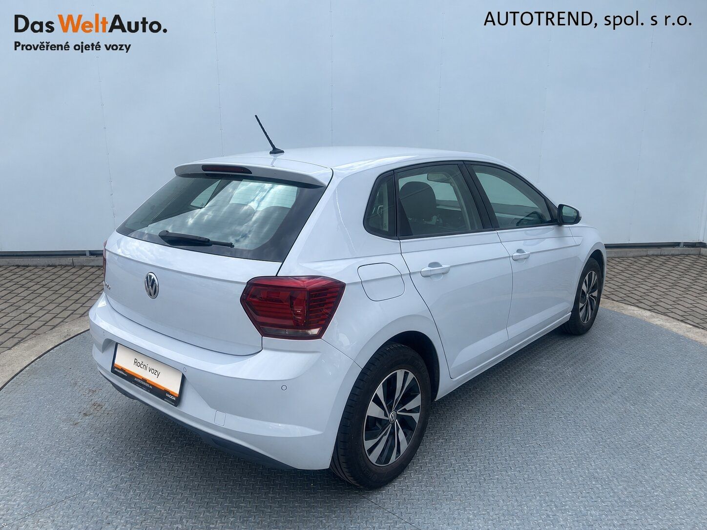 Volkswagen Polo, Highline 1,0 TSI 70kW - fotka 2