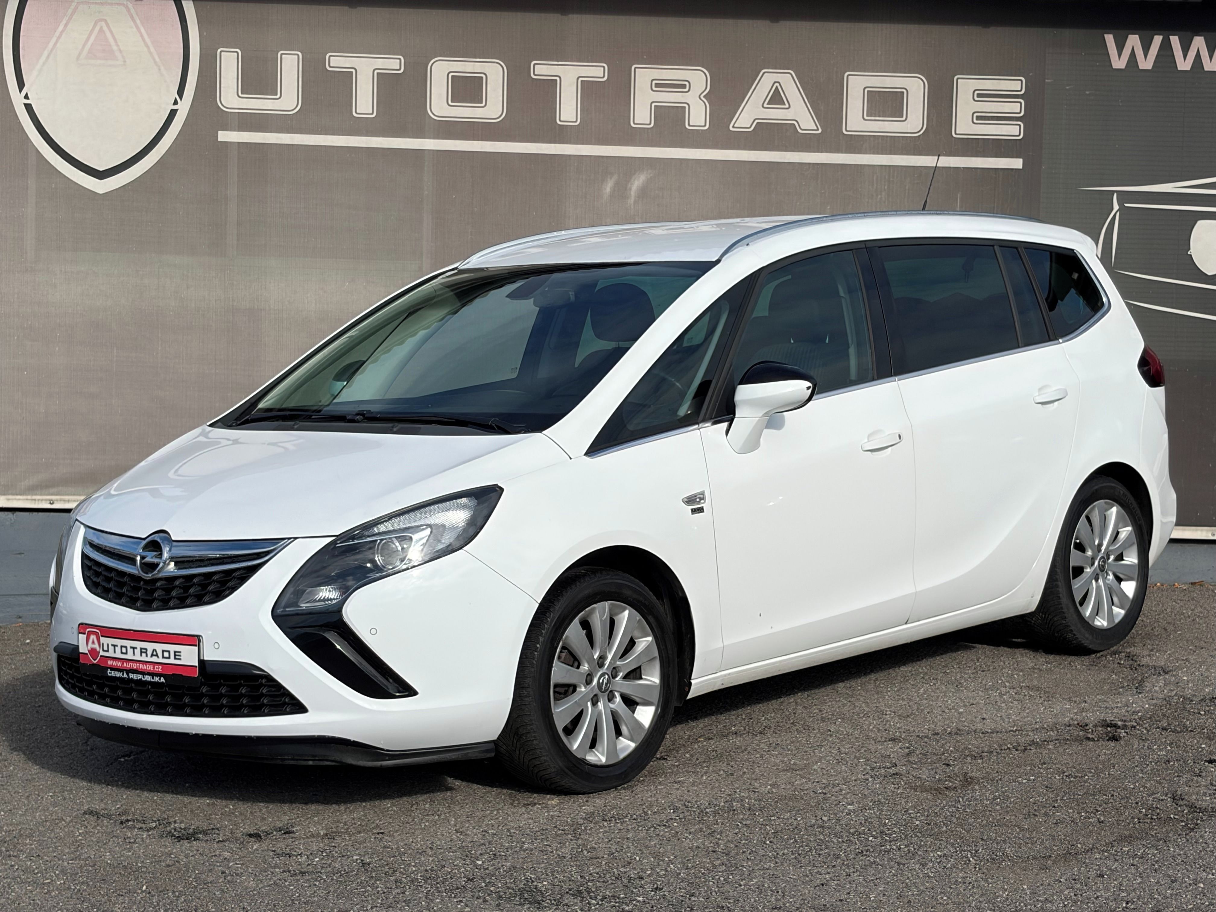 Opel Zafira, 2.0 CDTi 81kW, 2x kola, 7 míst