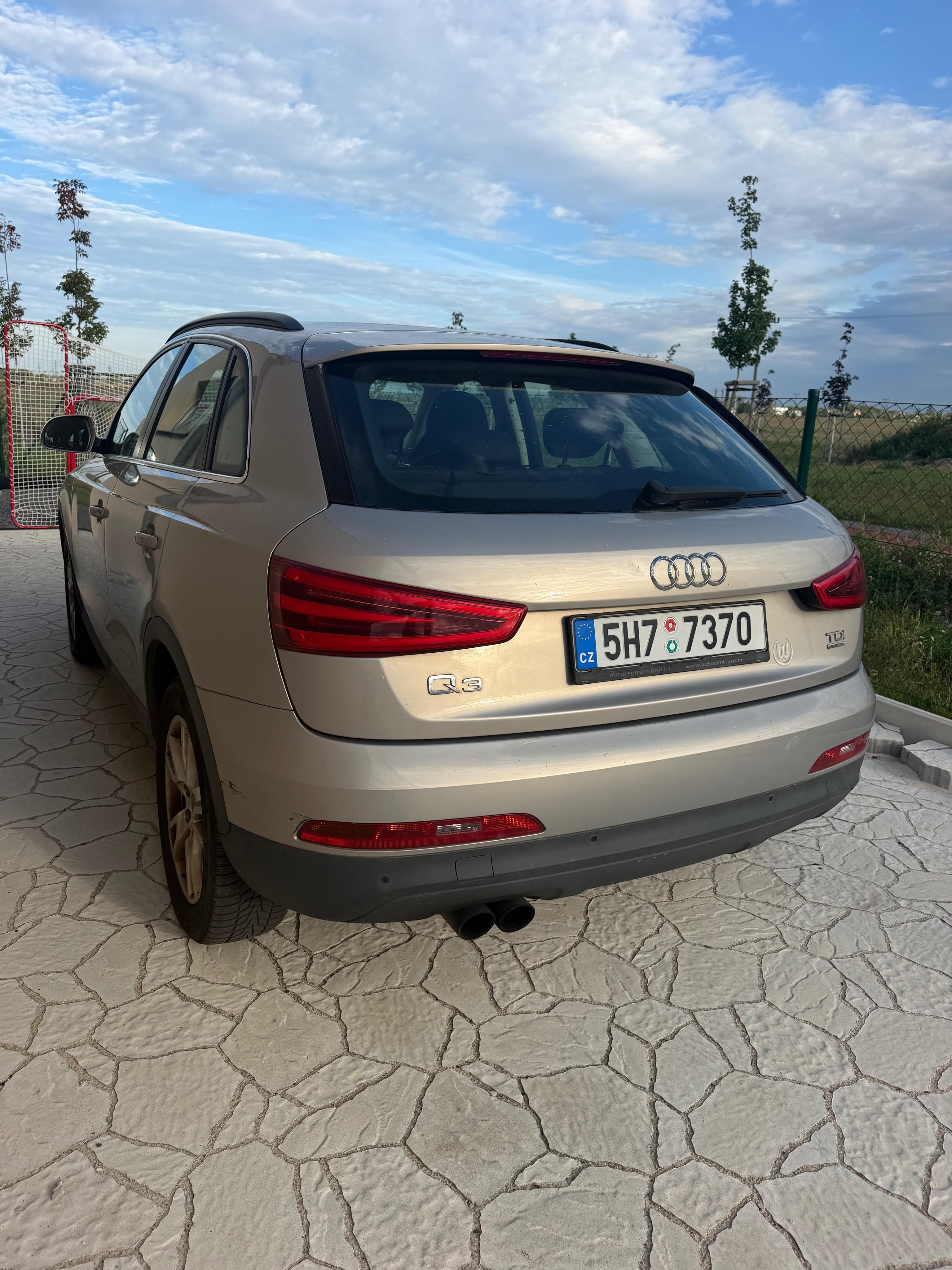 Audi Q3 - fotka 2