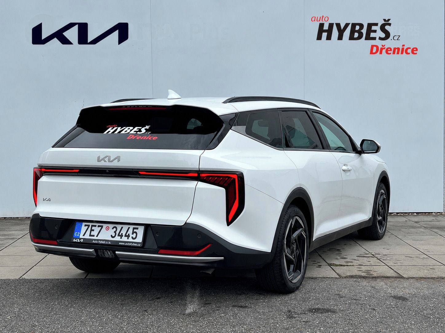 Kia K4, SW 1,6 TGDi TOP 110kW ALU 17" - fotka 6