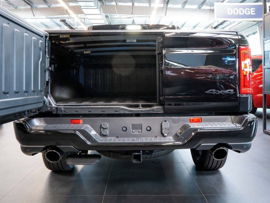 Dodge Ram, 5.7 HEMI V8 Limited 2026 - fotka 5