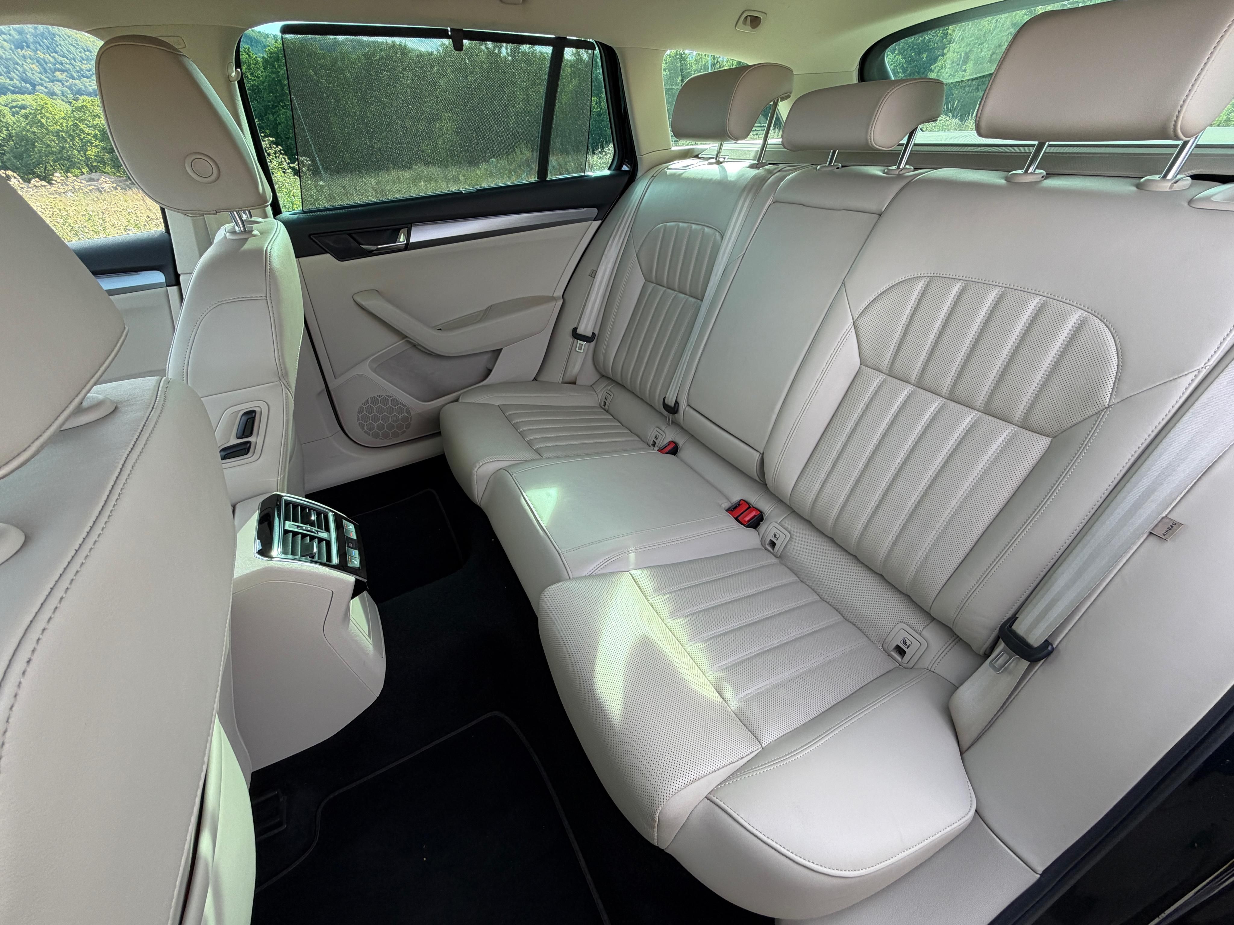 Škoda Superb, 2.0TDi 140kw DSG 7° - fotka 6