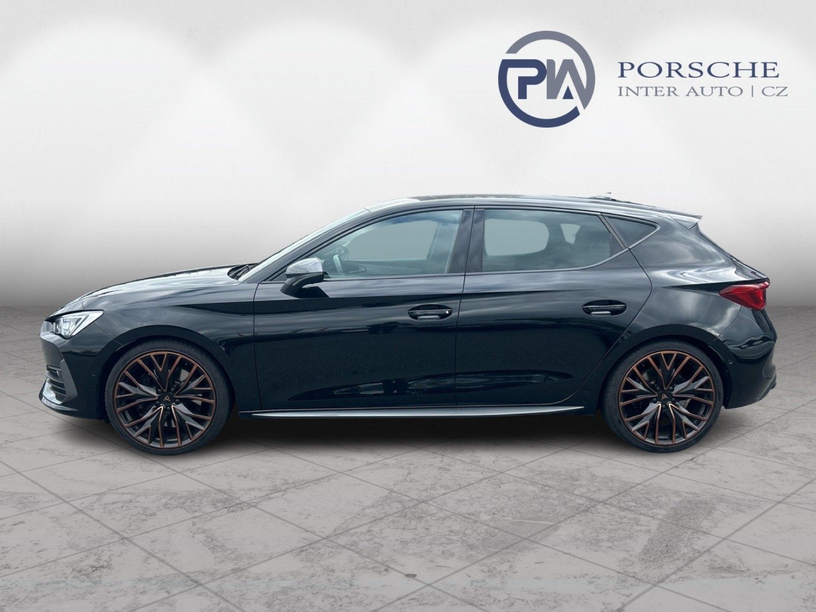 Cupra Leon, 2.0TSI 221kW DSG7 - fotka 4
