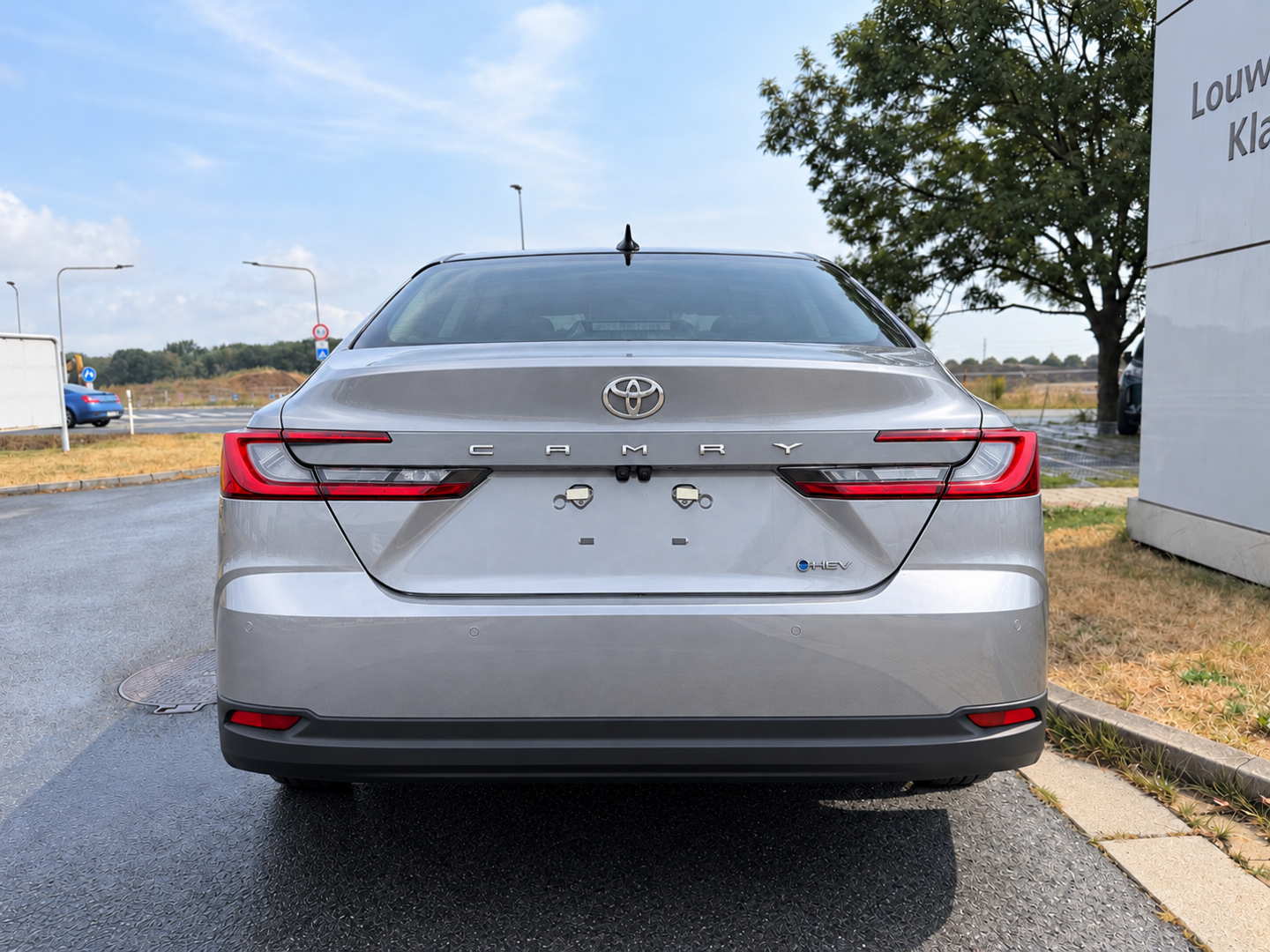 Toyota Camry, 2.5 HEV Executive - fotka 4