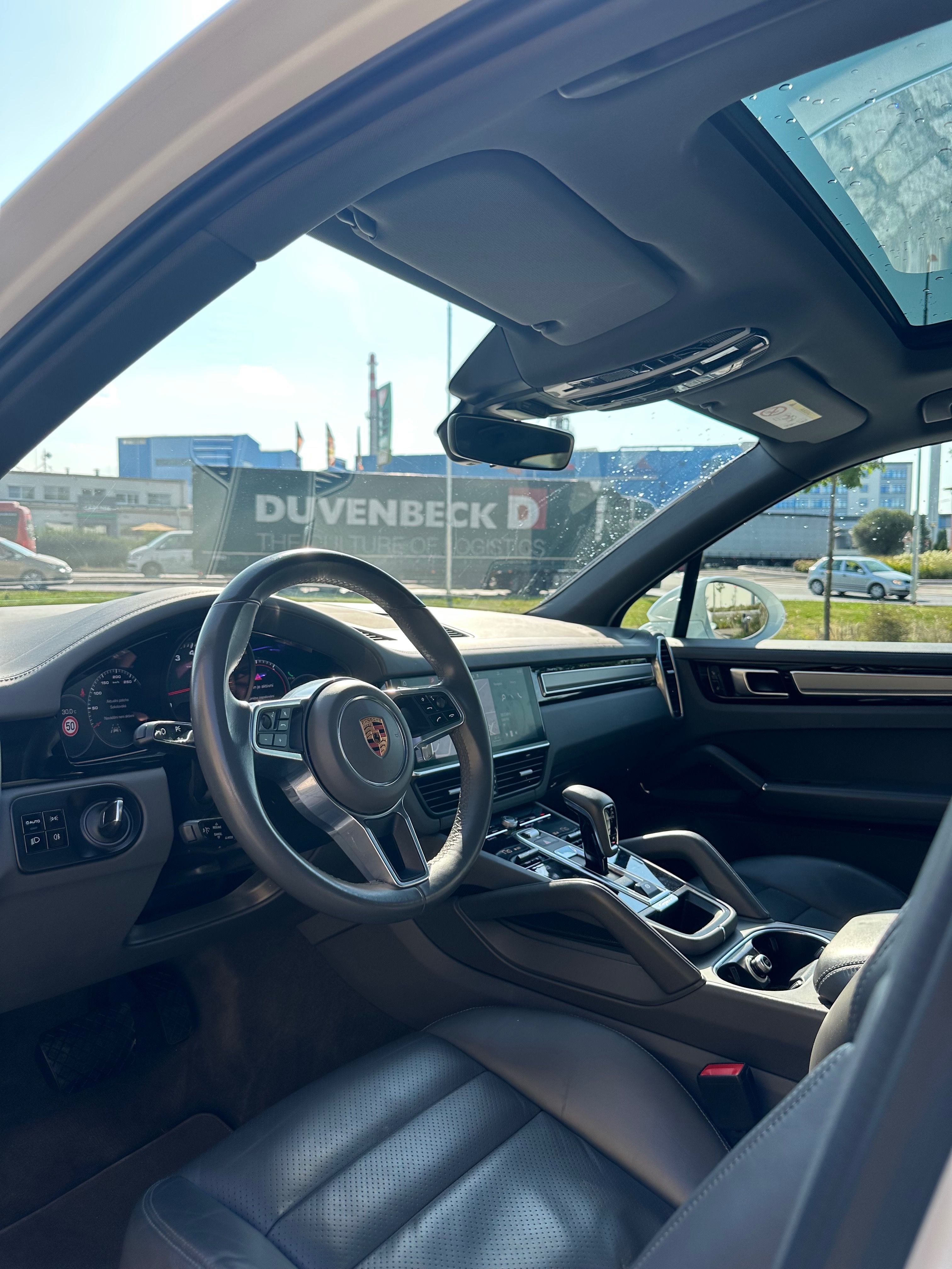 Porsche Cayenne, servis pouze Porsche, 2x kola - fotka 6
