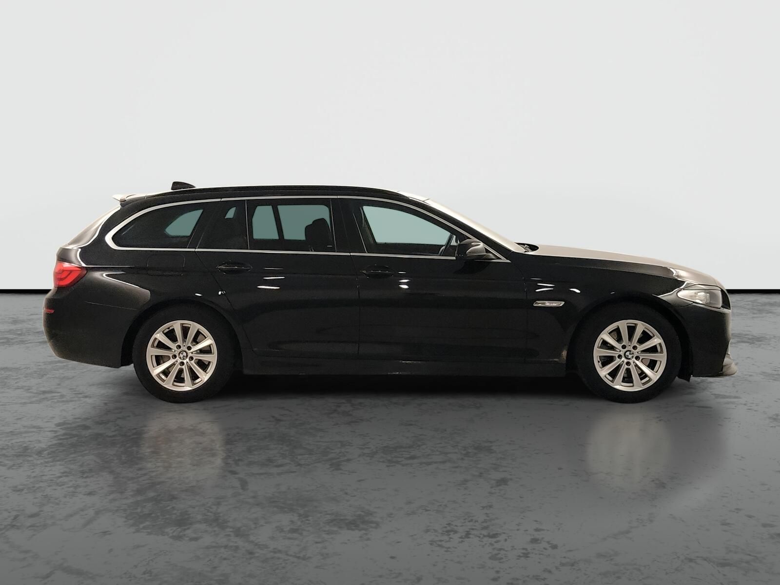 BMW Řada 5, 520d, Serv.kniha - fotka 6