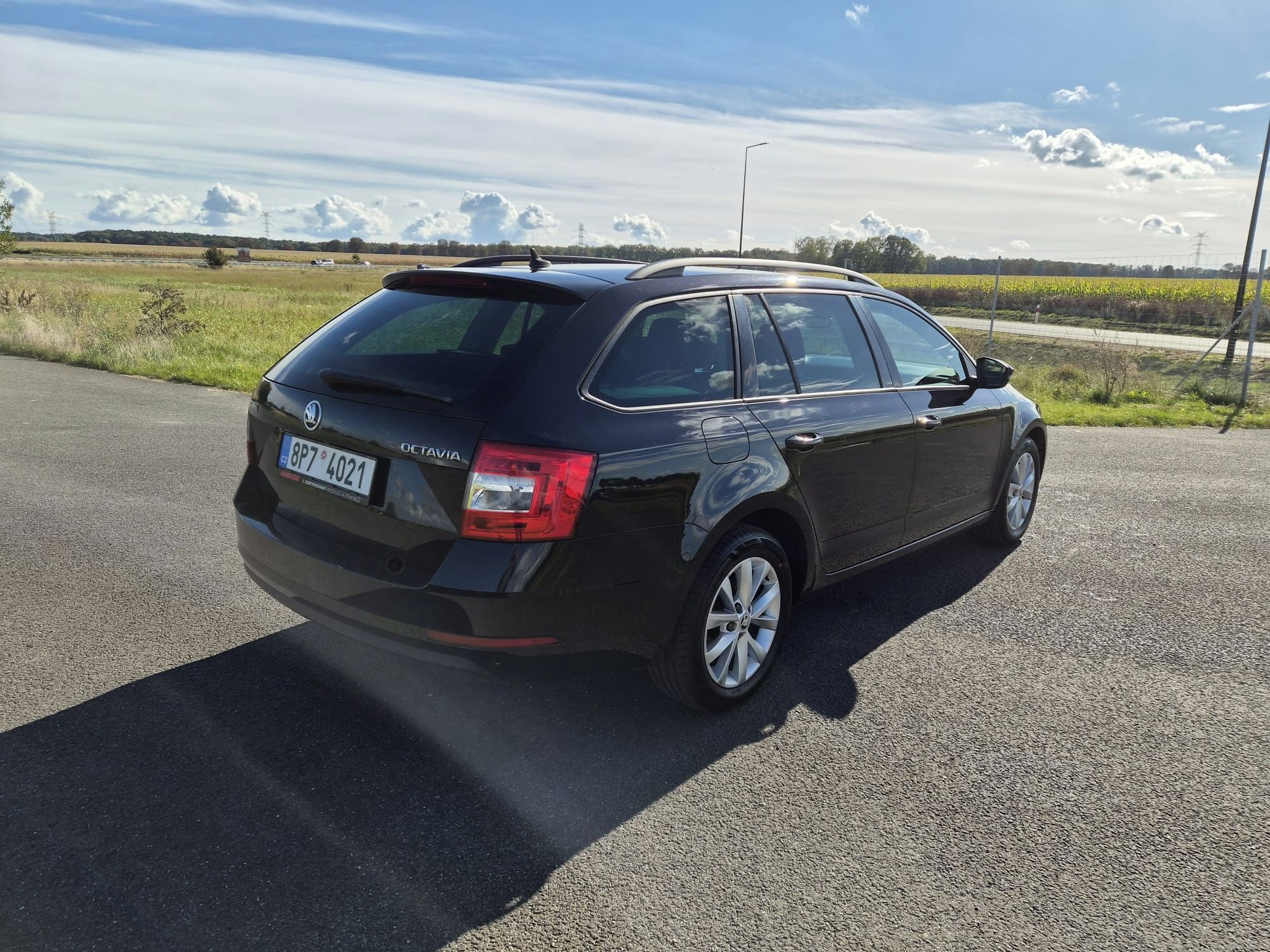 Škoda Octavia, Combi 1.6 TDI DSG - fotka 6