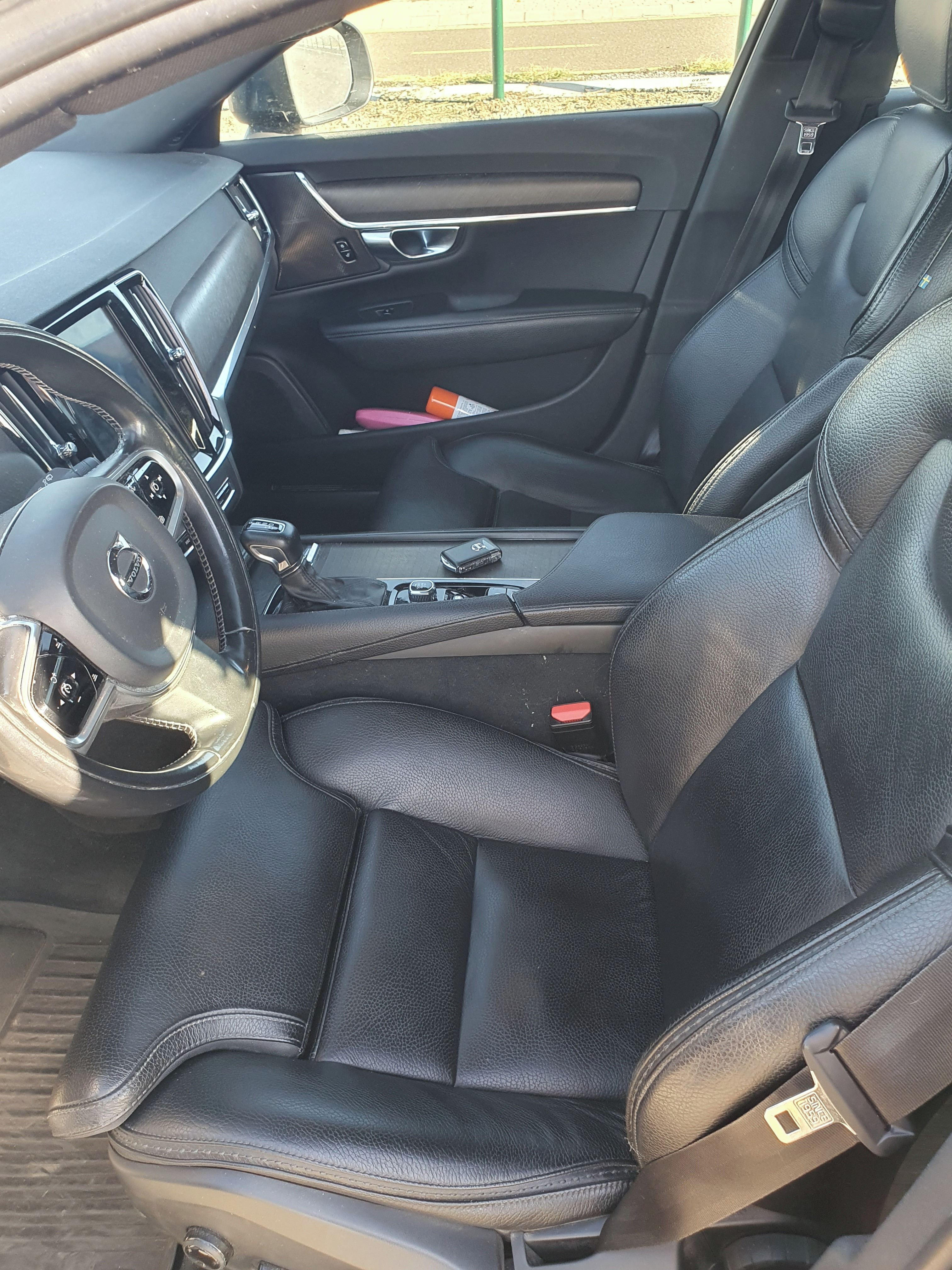Volvo V90, Cross country 1. majitel - fotka 6
