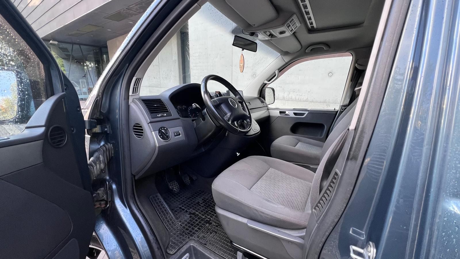 Volkswagen Multivan, 2.5 TDI, 4 Motion - fotka 2