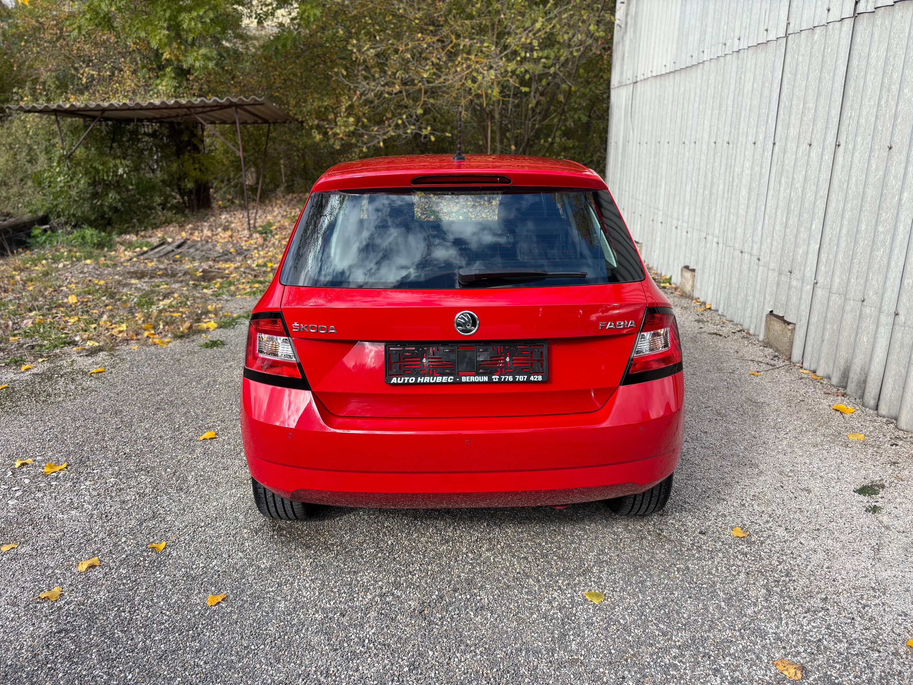 Škoda Fabia, 1.0 MPI NEHAV. ALU PARK.SENZOR - fotka 5