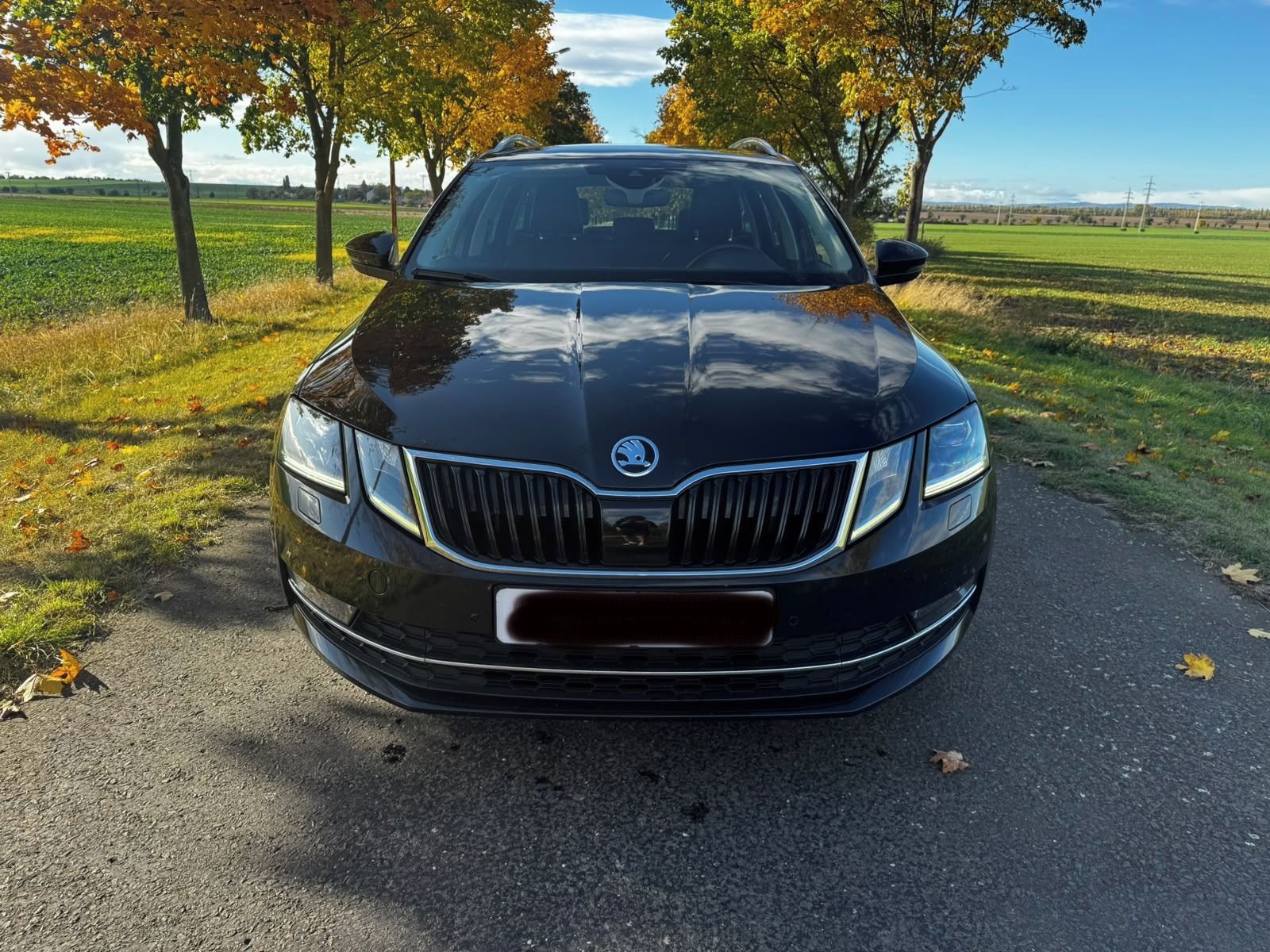 Škoda Octavia, 1,6 TDi 85 kW, TOP VÝBAVA - fotka 2