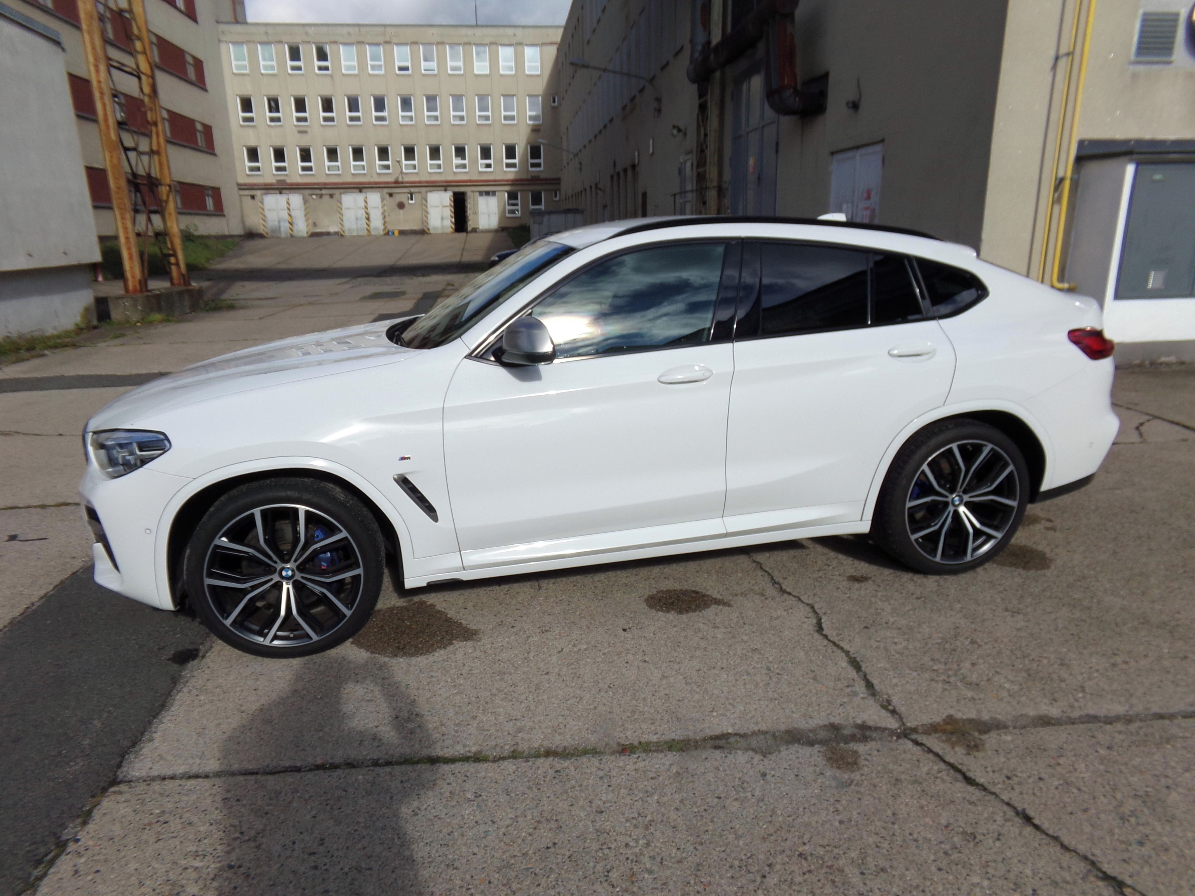 BMW X4, ///M4 - fotka 2