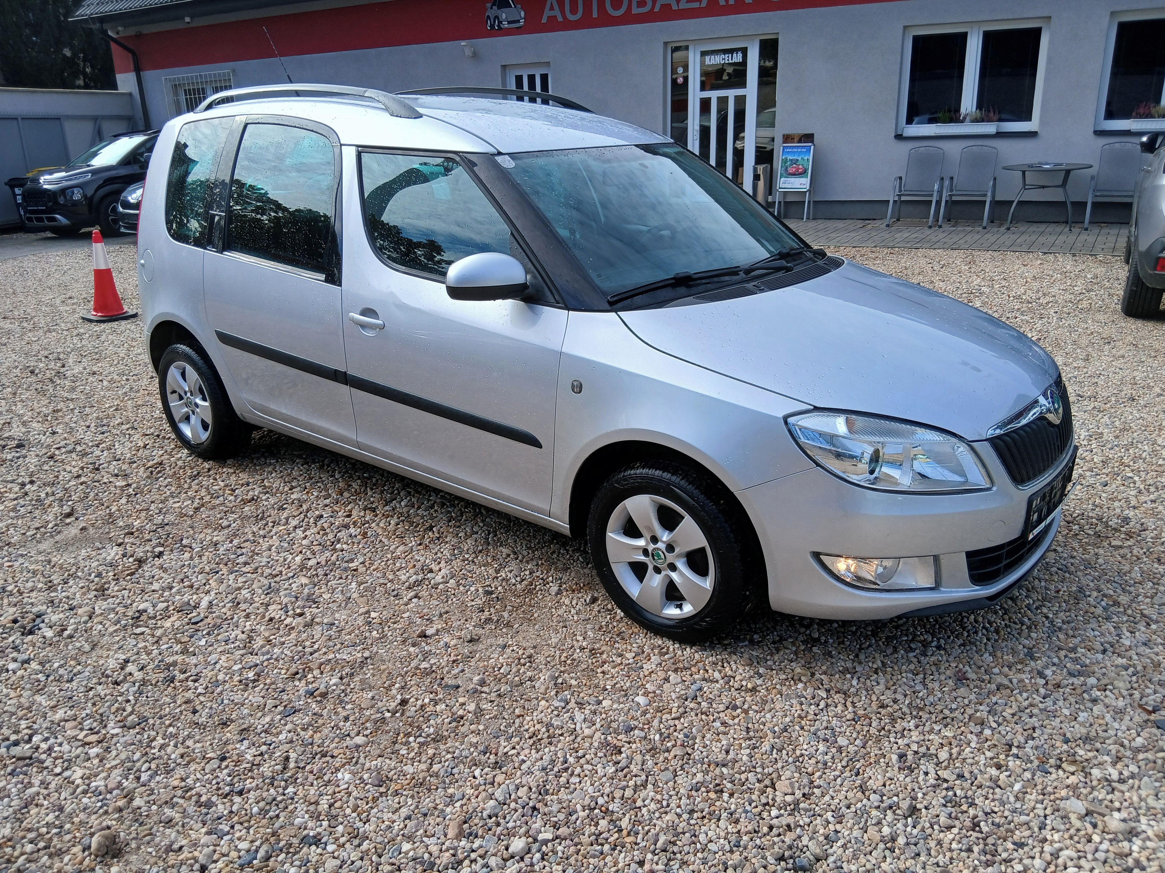 Škoda Roomster, 1.2i 12V 51KW Family,Nový serv - fotka 3