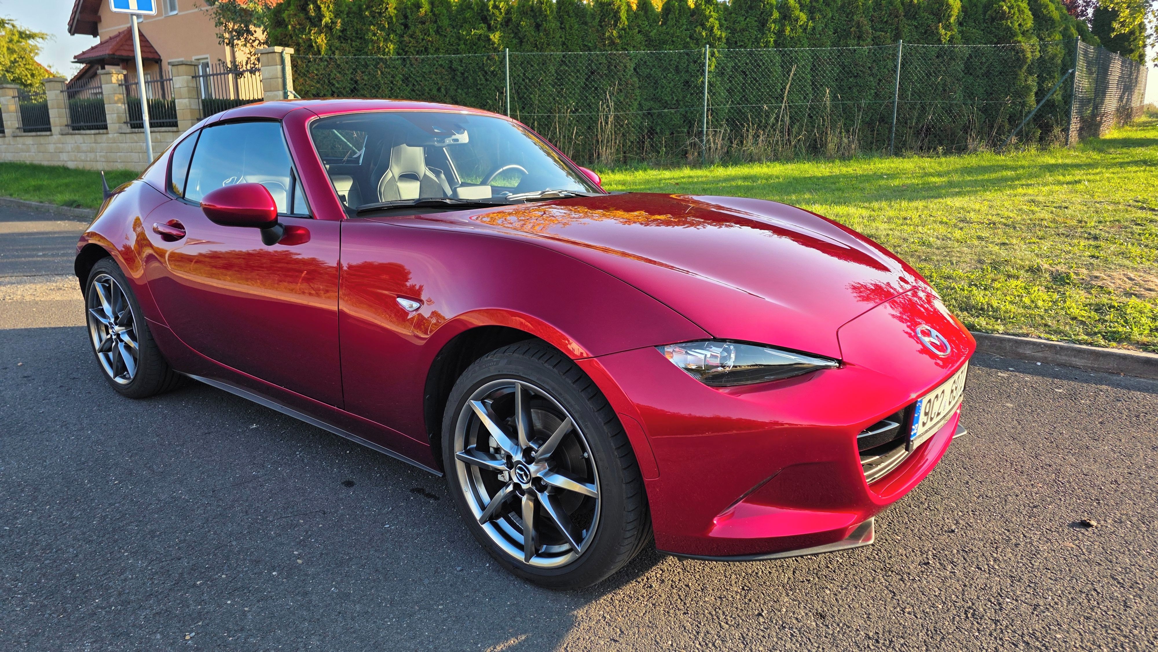 Mazda MX-5, RF 2.0 Revolution TOP