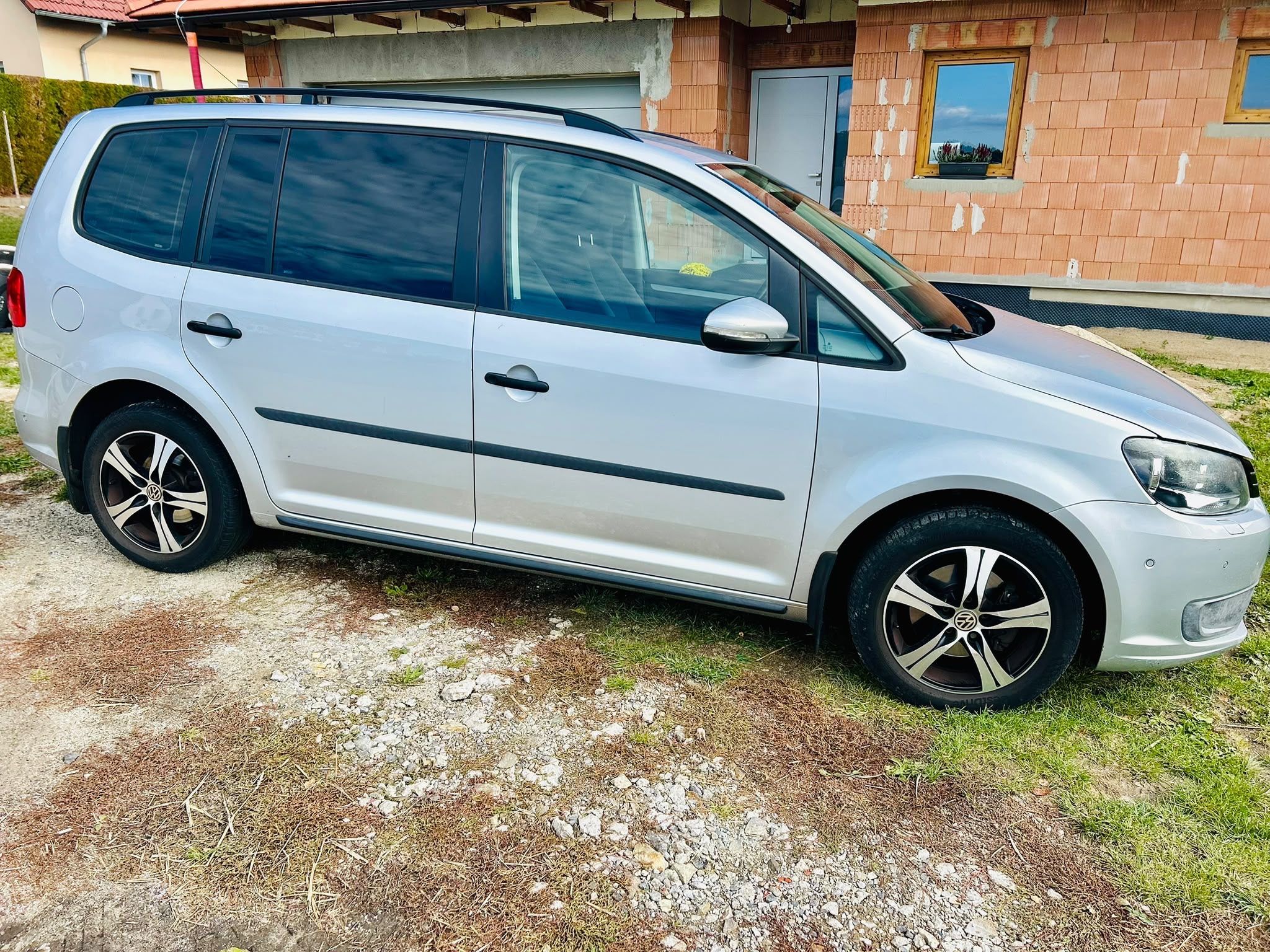 Volkswagen Touran, WV Touran 1.6 TDI - fotka 4