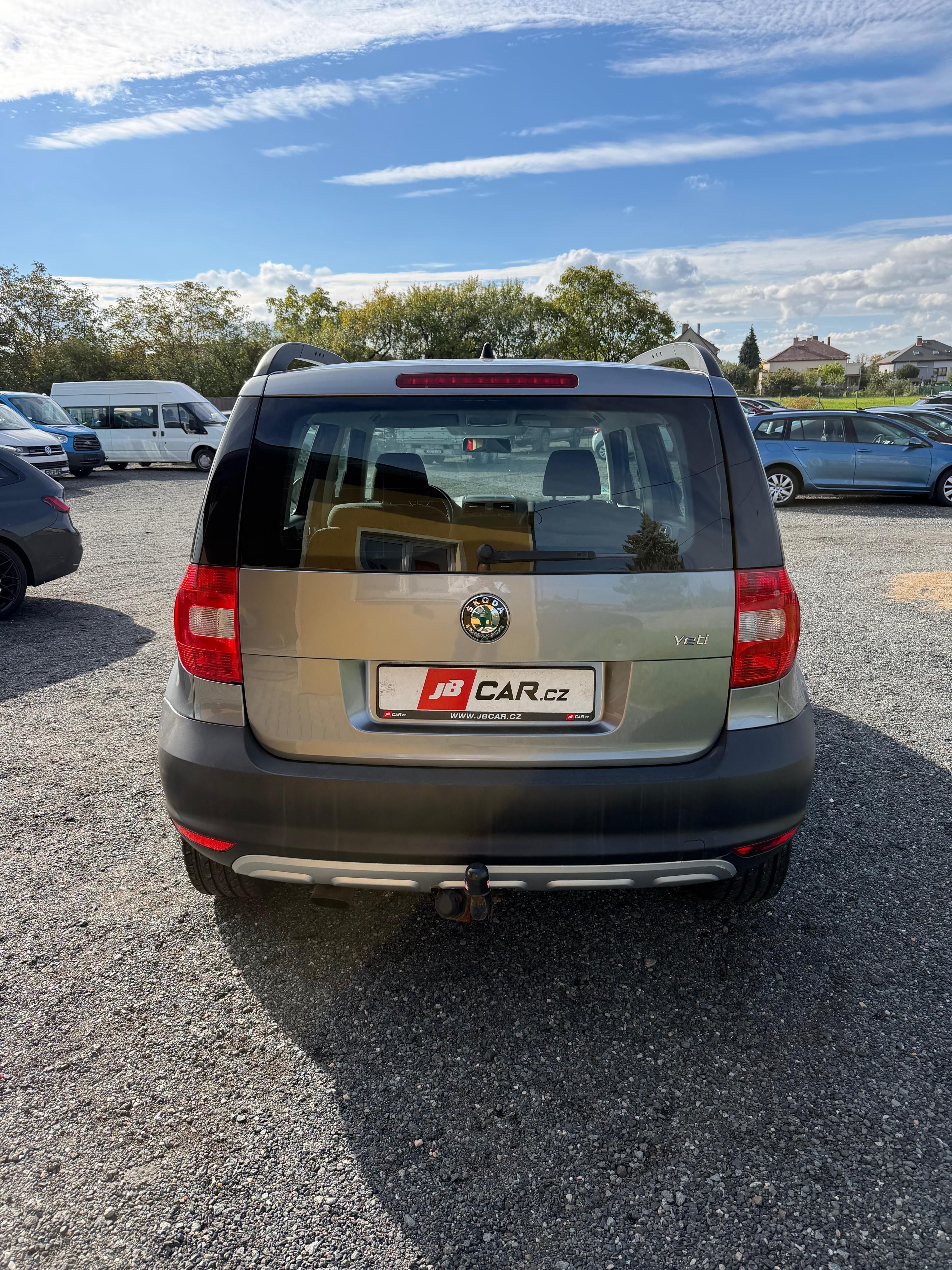 Škoda Yeti, 1.2 TSI 77 kW A/C TAŽNÉ - fotka 6