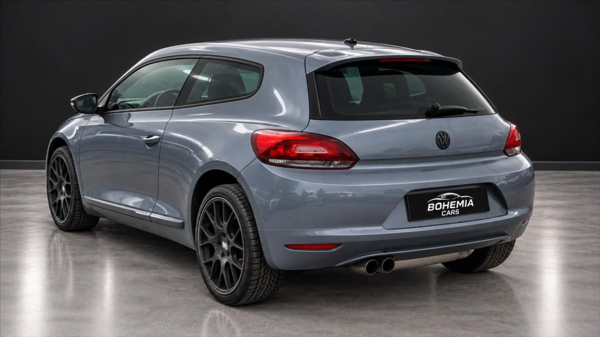 Volkswagen Scirocco, 2,0 TSI 147 kW MANUÁL - fotka 4