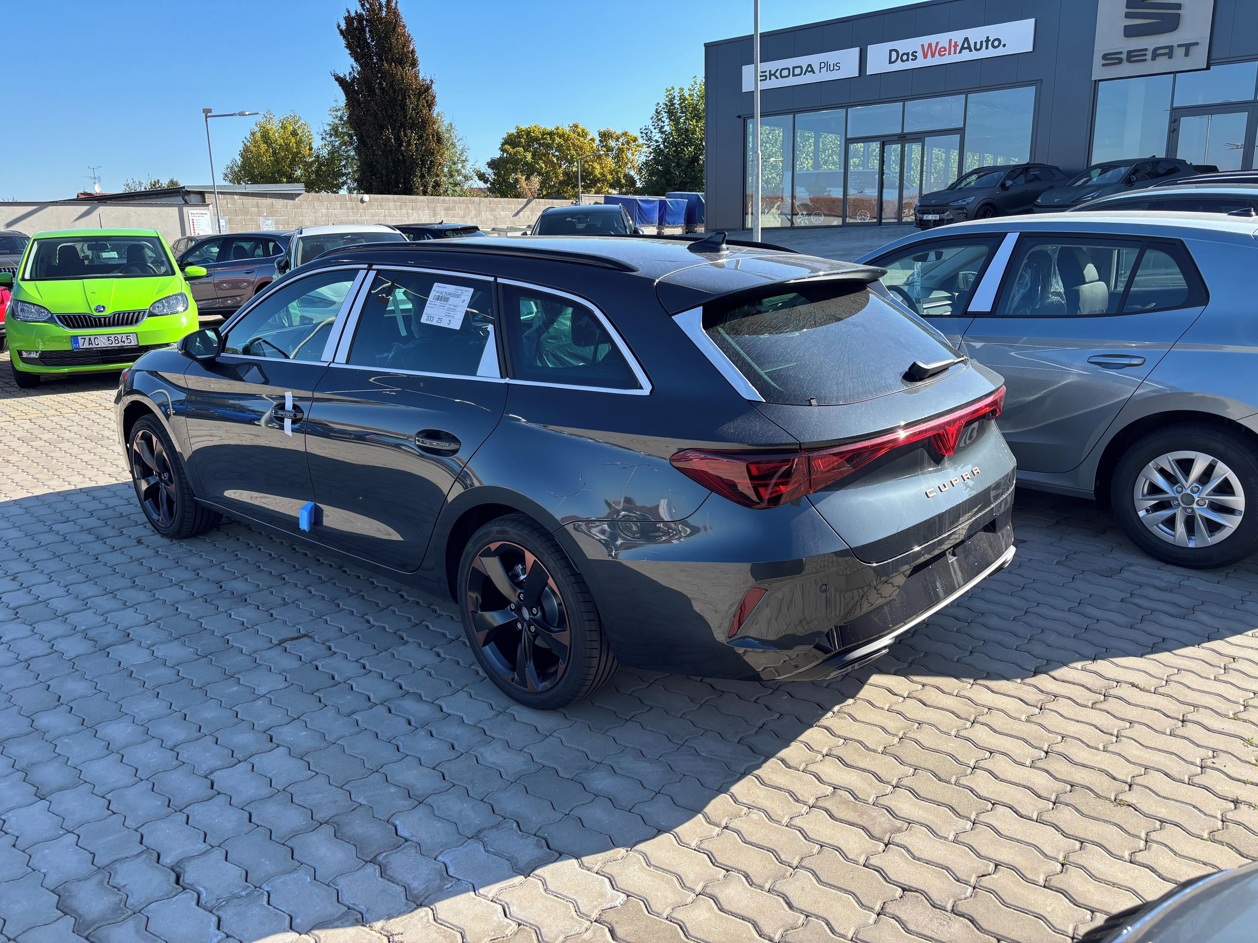 Cupra Leon, 1.5 eTSI 150k DSG - fotka 3