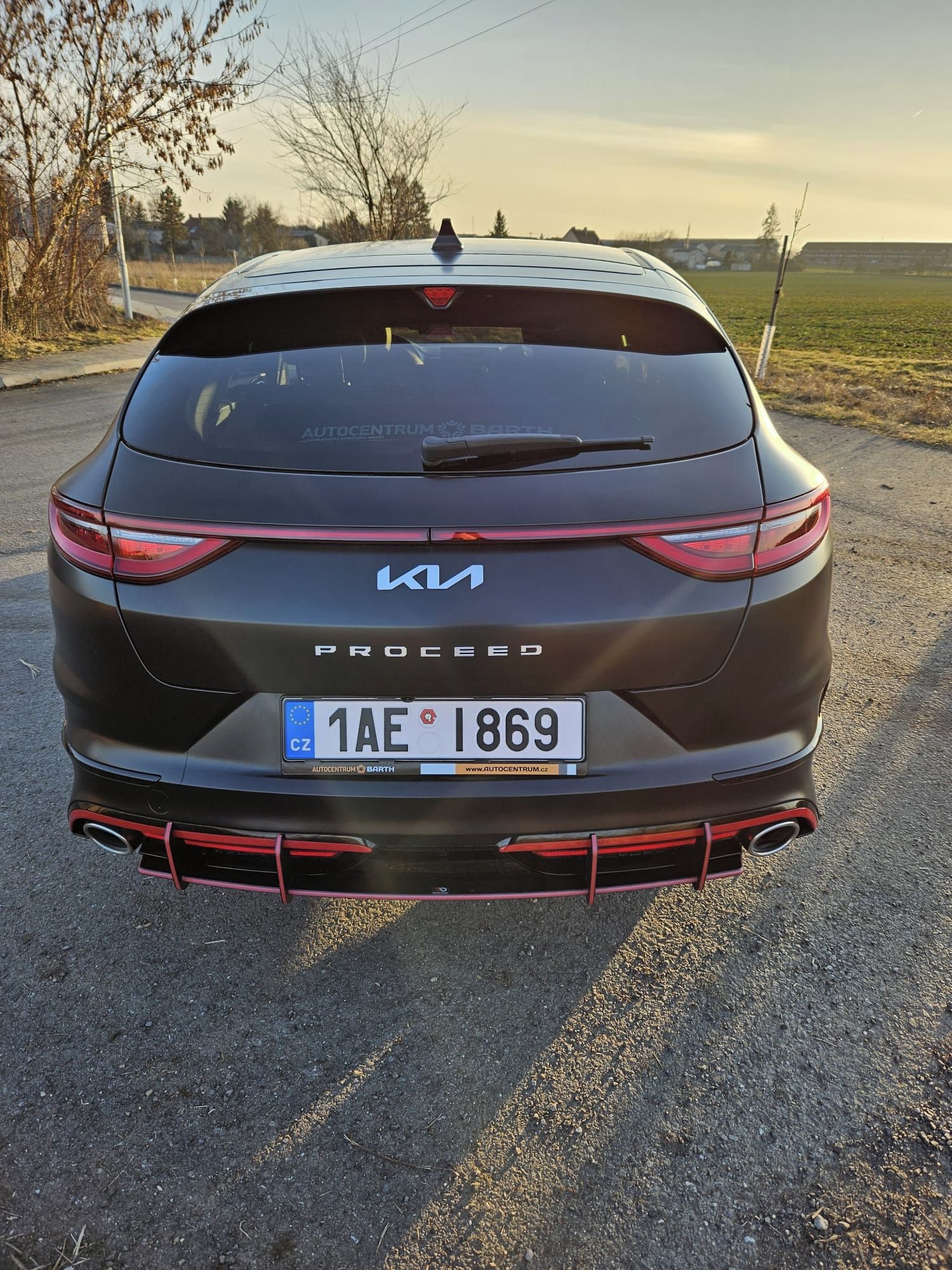 Kia ProCeed, 1.6 ProCeed/150kW GT/matná - fotka 5