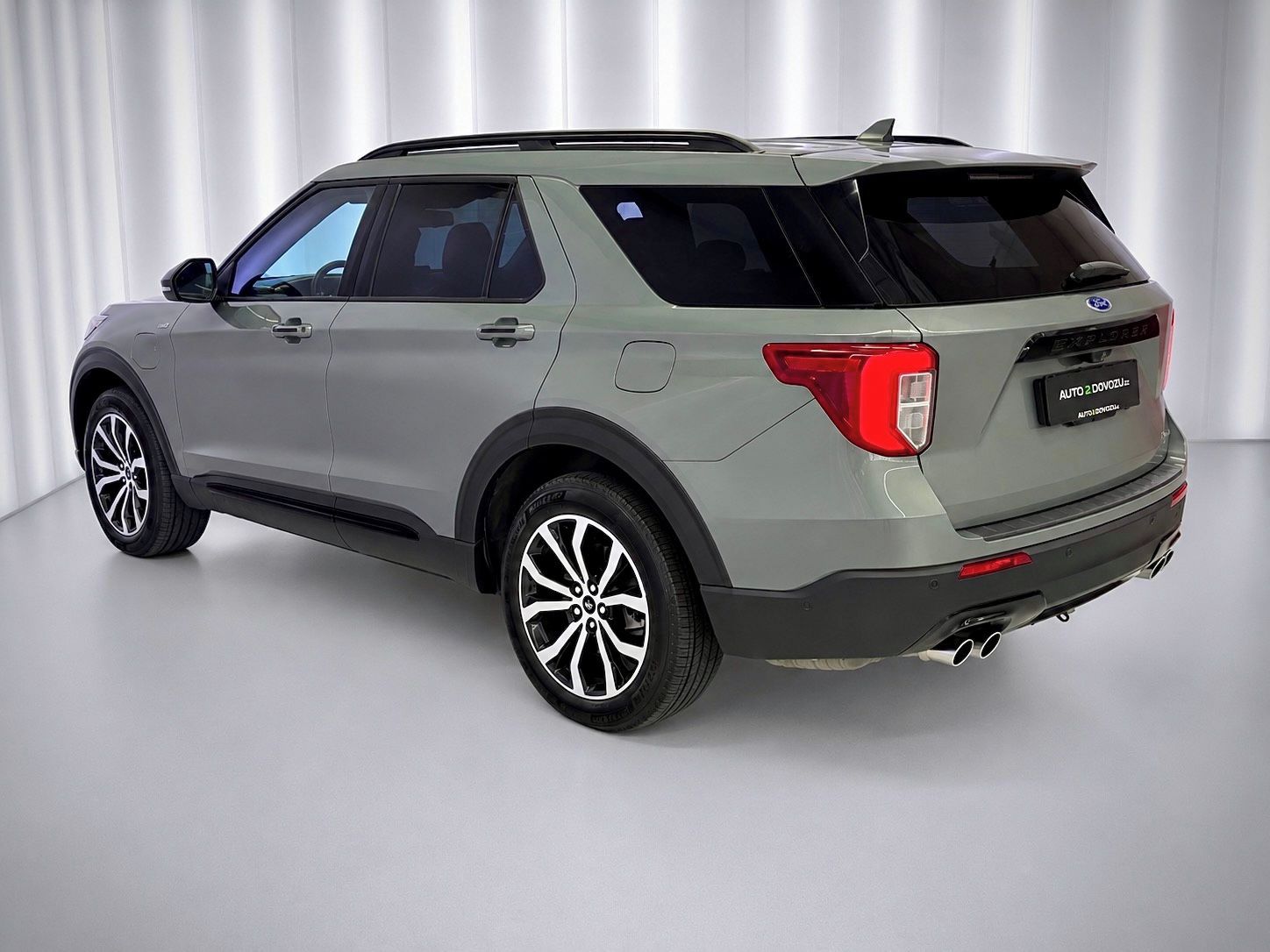 Ford Explorer, 3.0L PHEV AWD ST-LINE, PANO, B - fotka 4