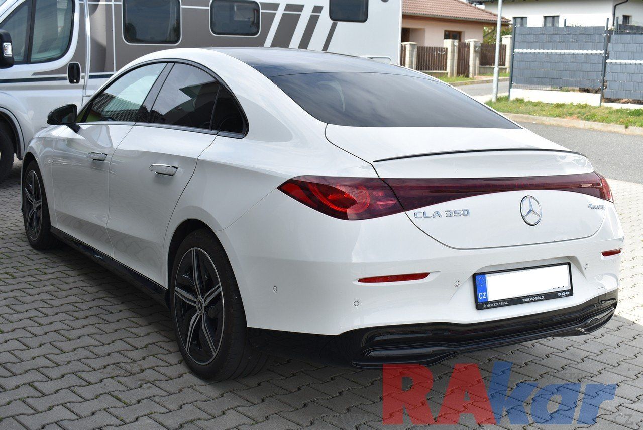Mercedes-Benz CLA, 350 EQ 4matic - fotka 3