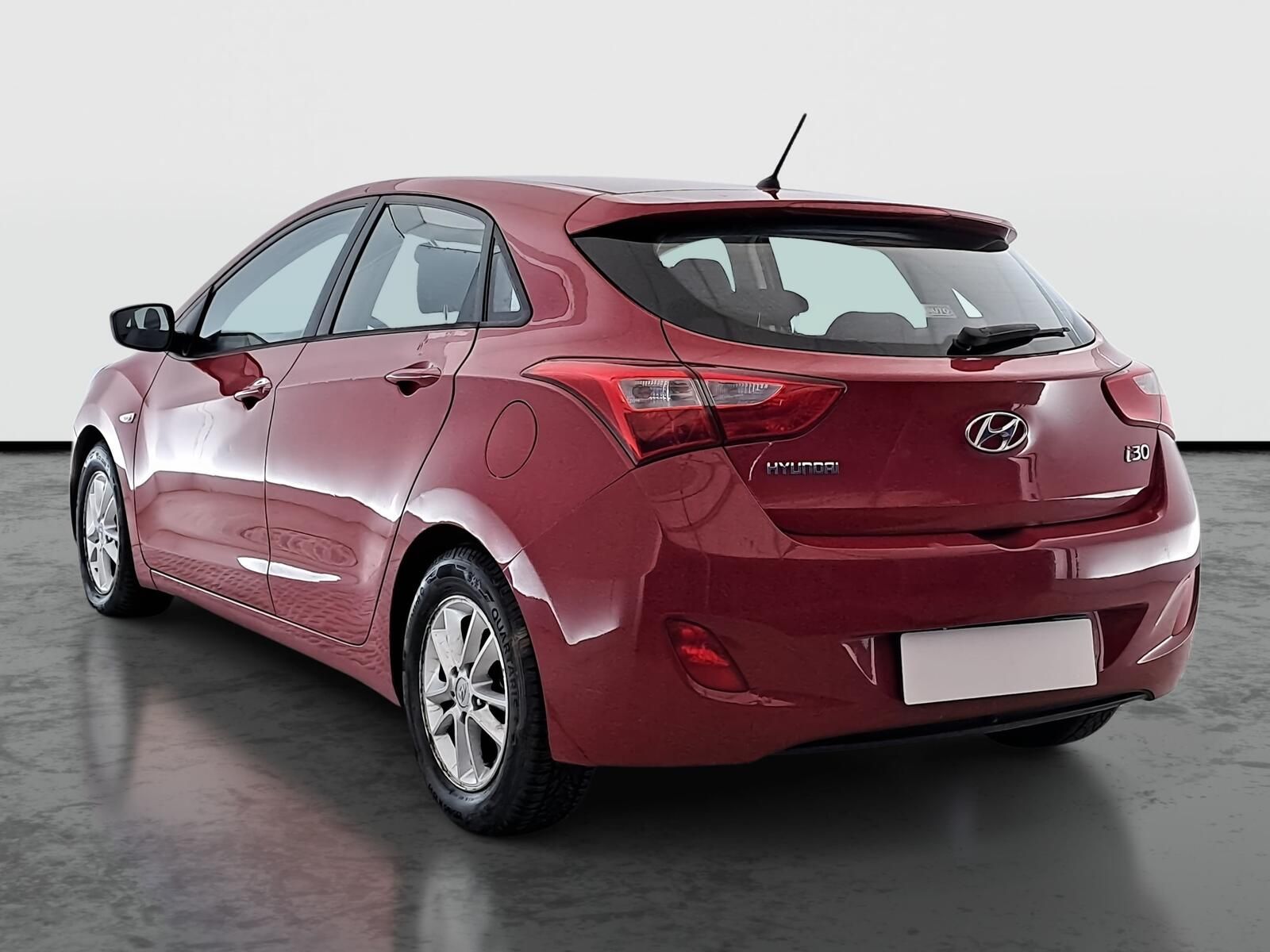 Hyundai i30, 1.4 CVVT, Klima, El. okna - fotka 4