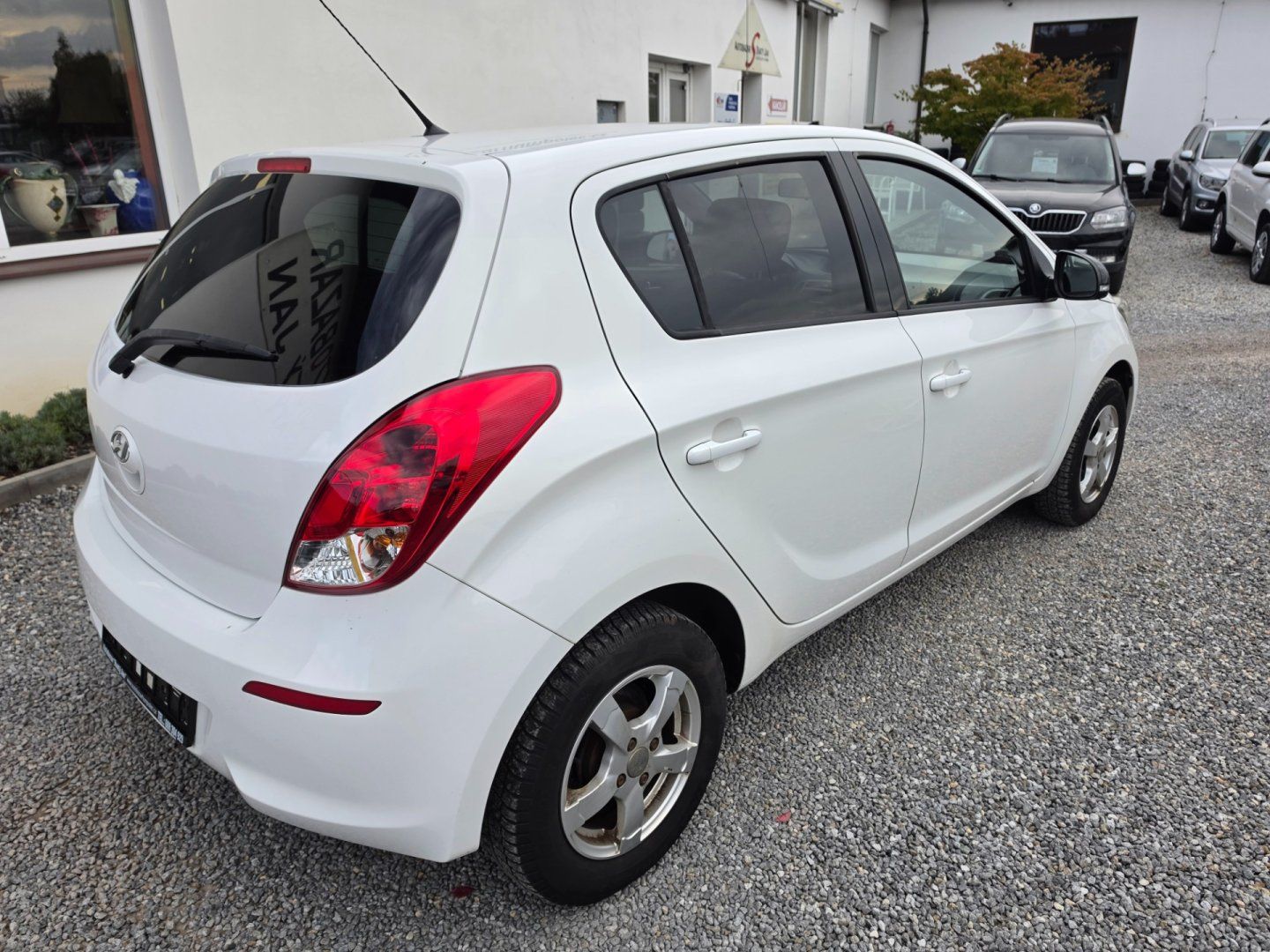 Hyundai i20, 1.2i Velmi pěkný - fotka 3