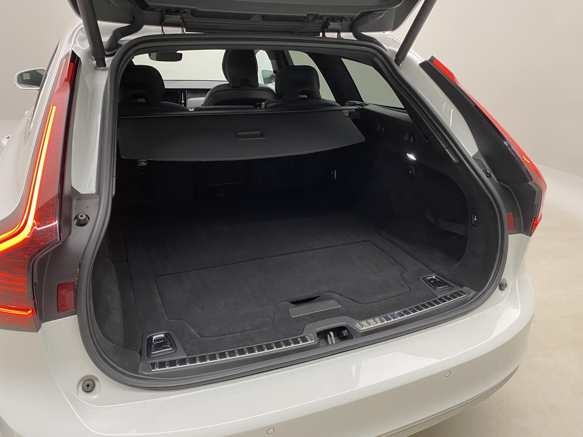 Volvo V90, B4 BRIGHT PLUS AUT - fotka 6