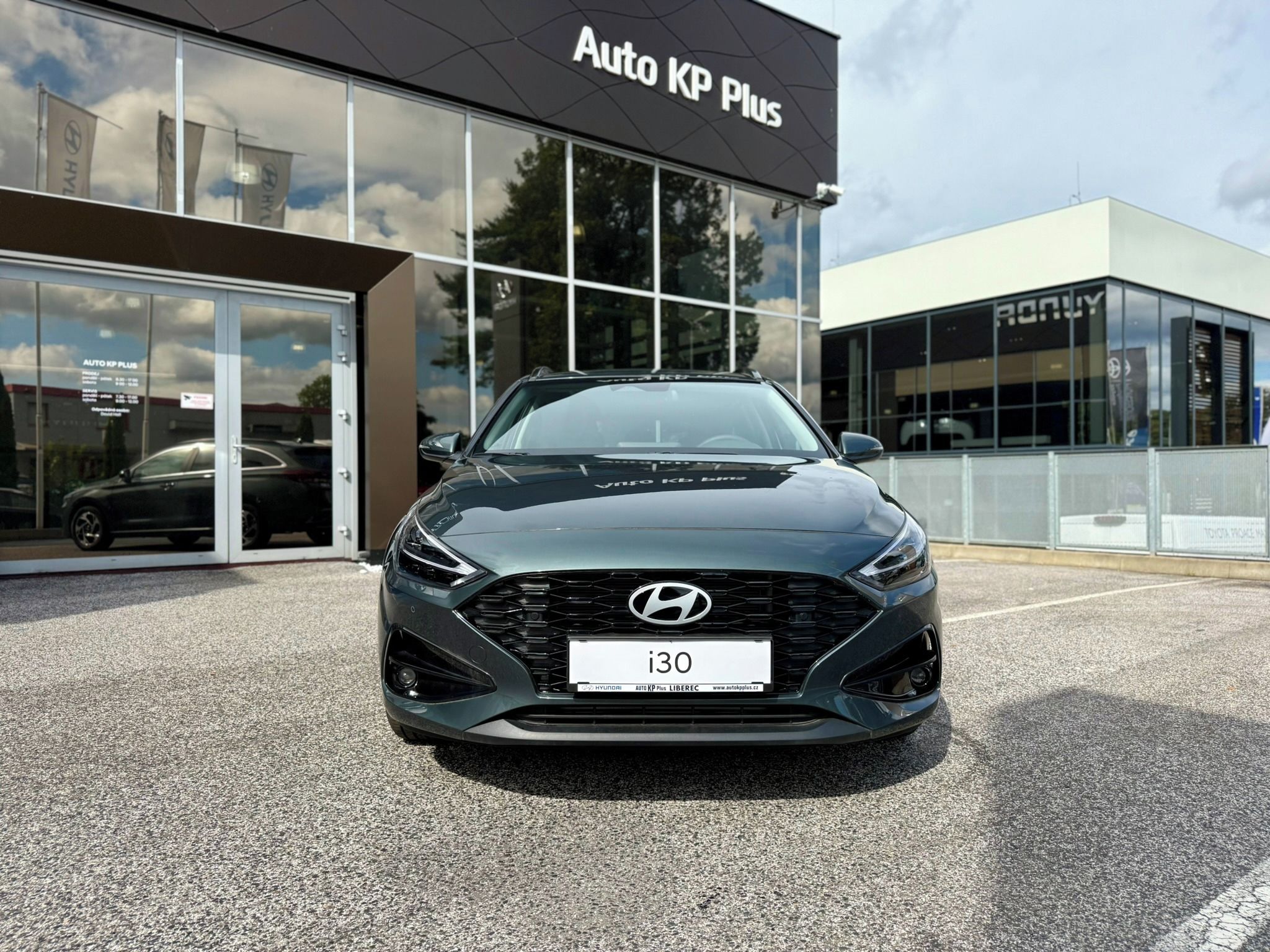 Hyundai i30, 1,0 T-GDi 115k GO Czech! - fotka 2