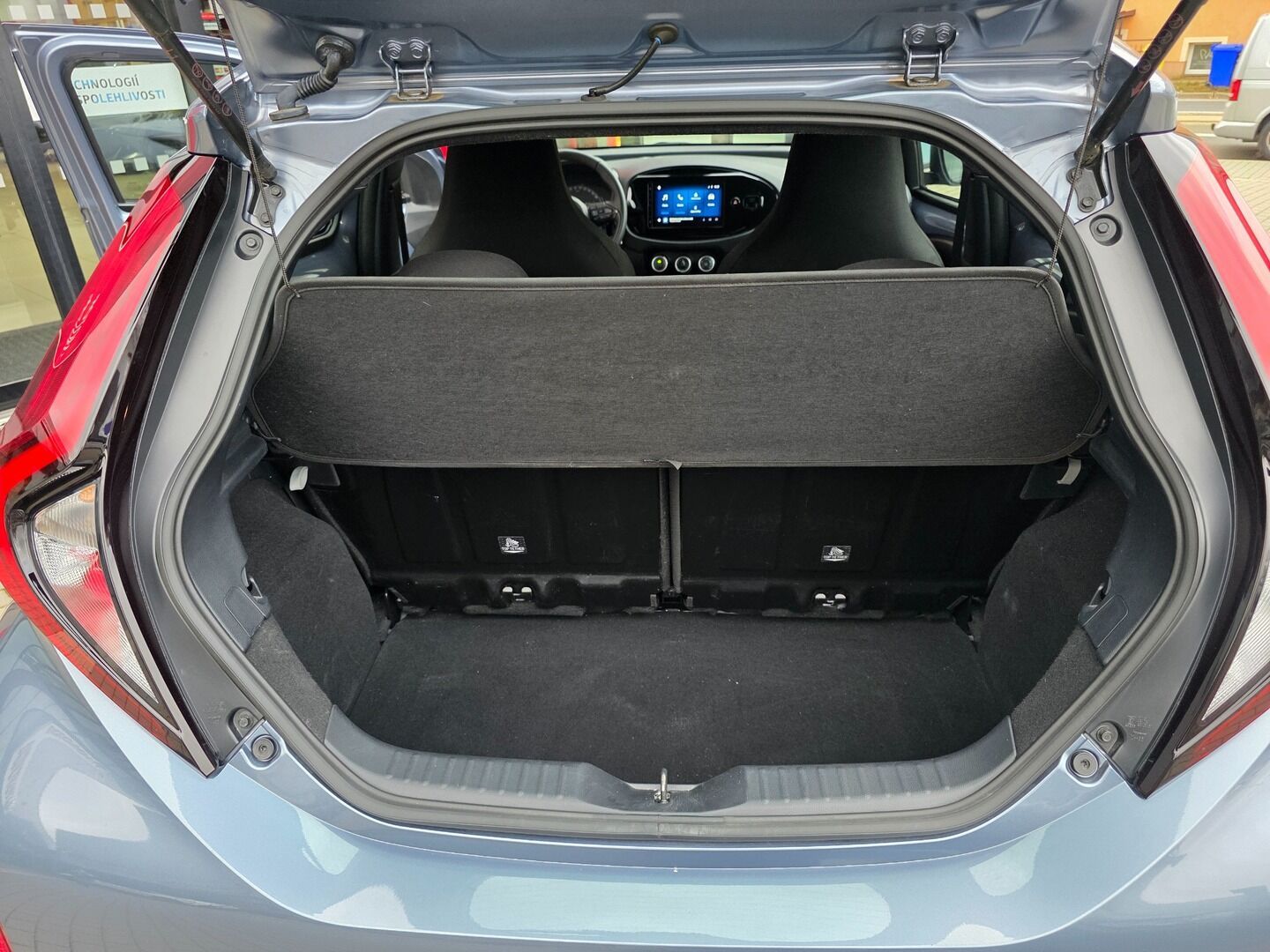 Toyota Aygo, 1.0 CVT Comfort TOP - fotka 5