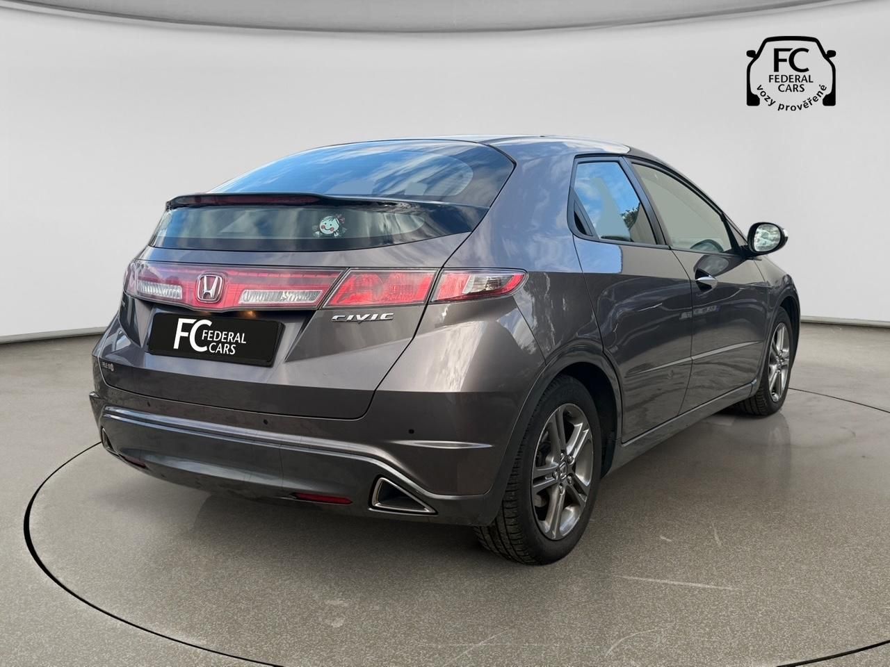 Honda Civic, 1.4 Comfort - fotka 5
