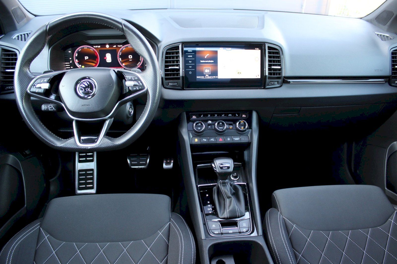 Škoda Karoq, DSG 2.0TDI/110kW 4x4 SPORTLINE - fotka 5
