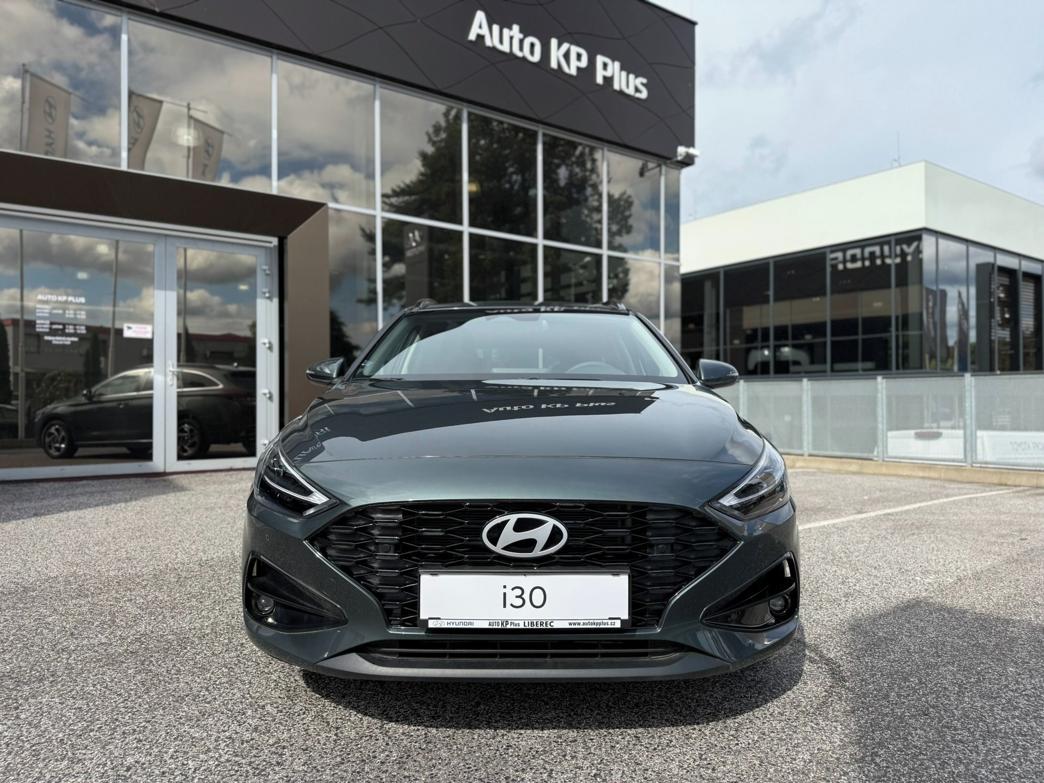 Hyundai i30, 1,0 T-GDi 115k GO Czech! - fotka 3