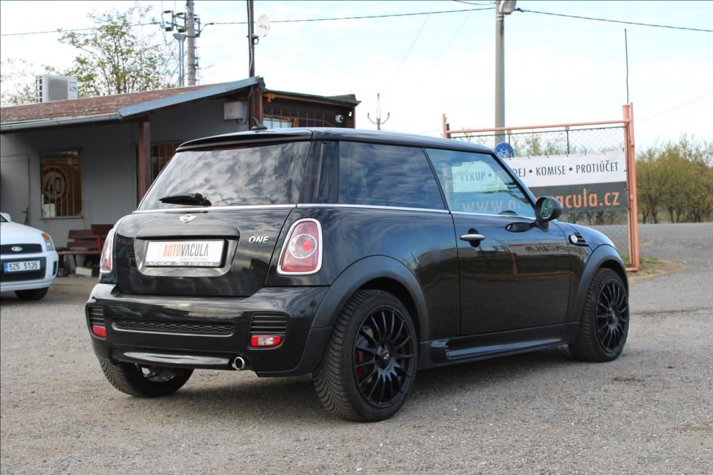 Mini One, 1,6 i  STK 4/2028, KLIMA - fotka 5