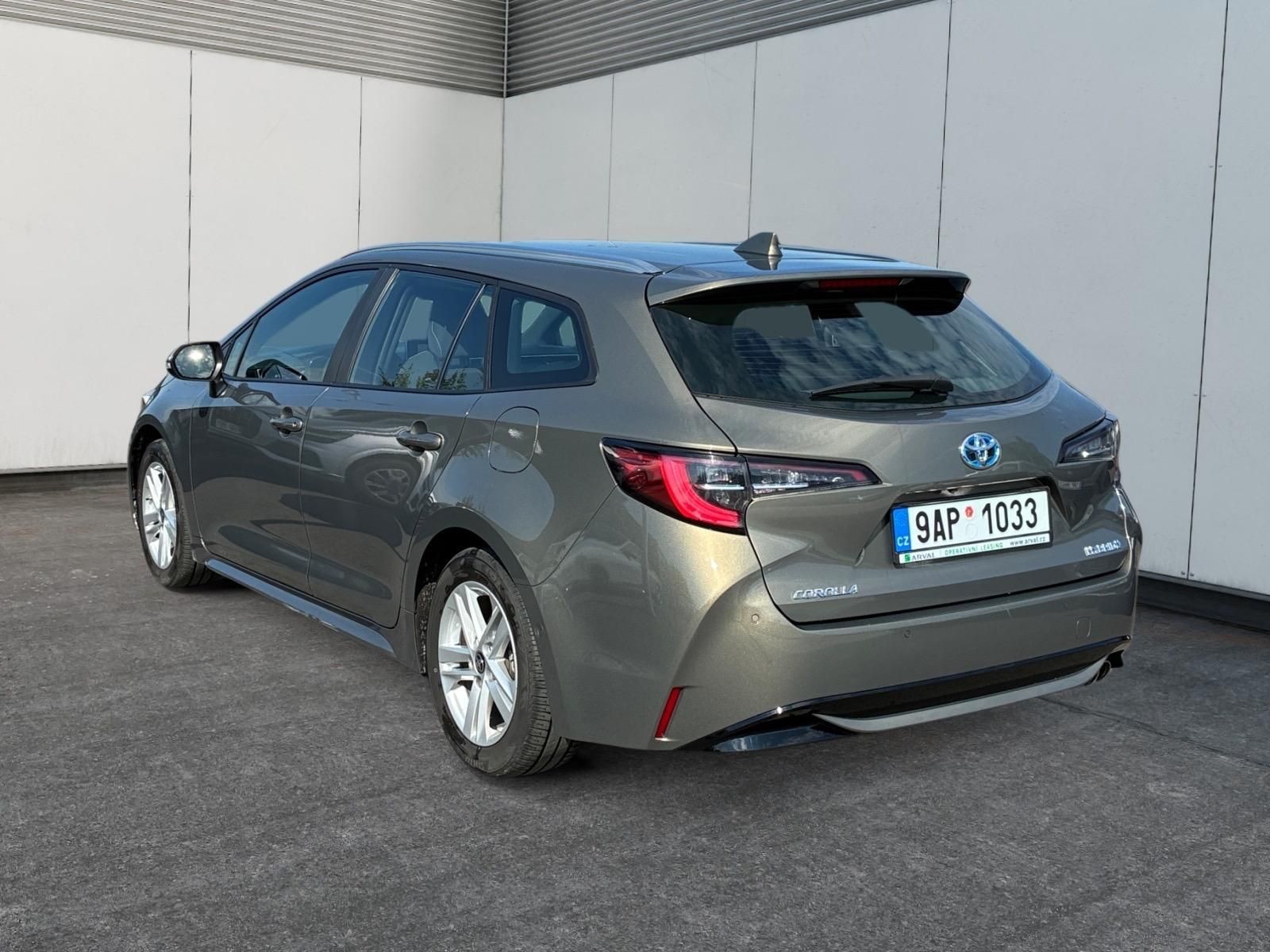 Toyota Corolla, COMFORT 2.0 HYBRID 112kW CZ - fotka 4