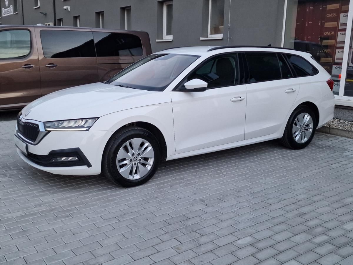 Škoda Octavia, 2.0TDI Combi, původ ČR,1.Maj. - fotka 6