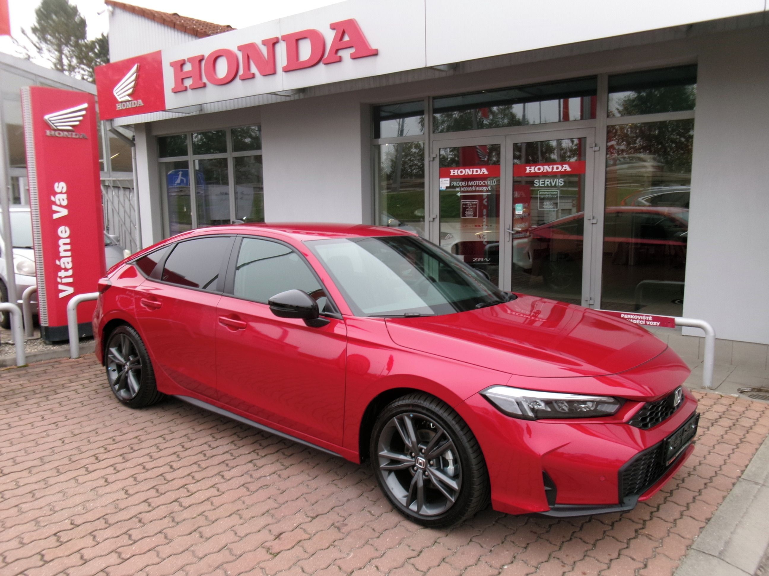 Honda Civic, 2.0e:HEV SPORT PLUS 2027 - fotka 3