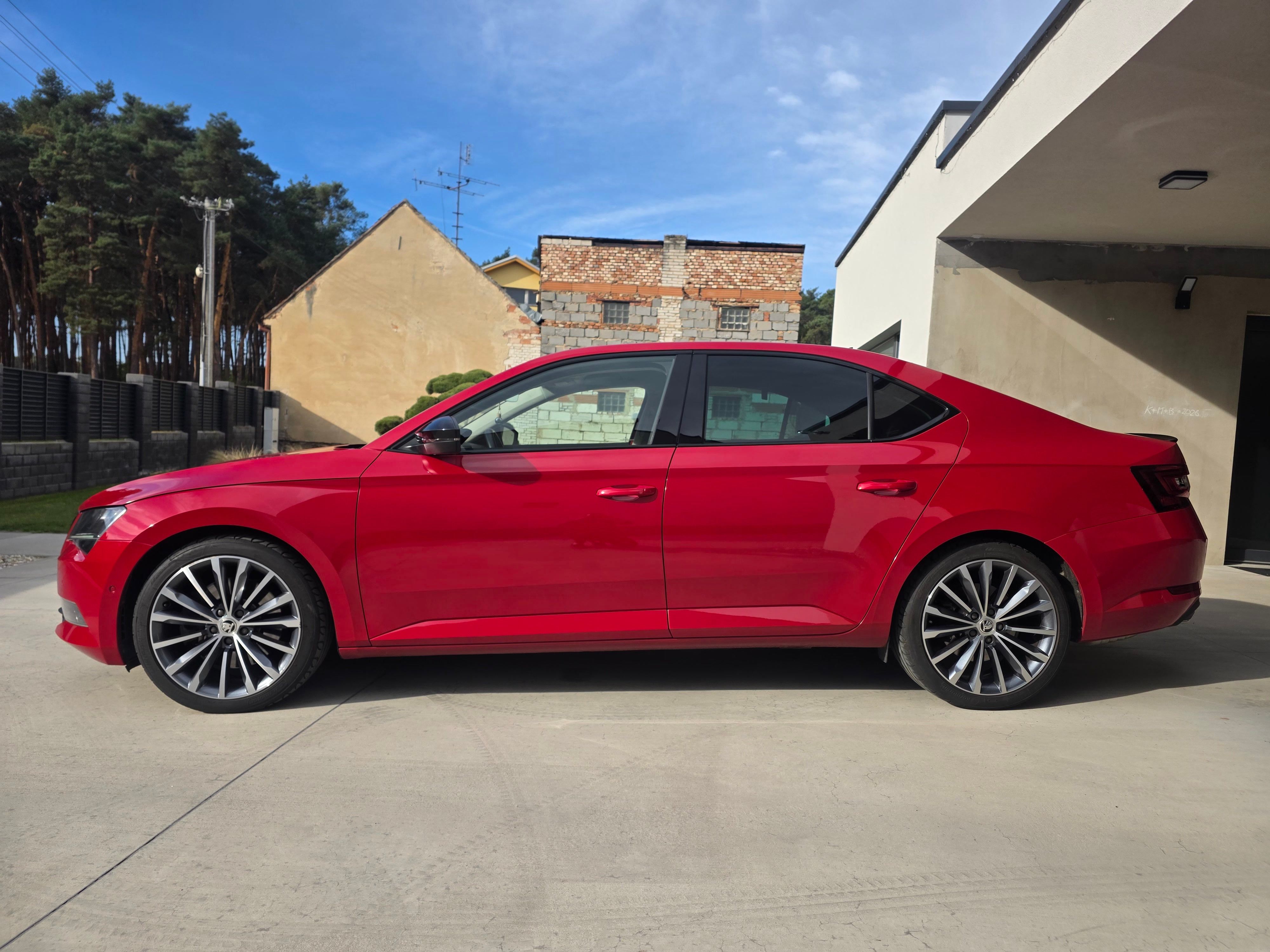 Škoda Superb, 2.0 TSI 206 kW L&K DSG,Odpočet - fotka 4