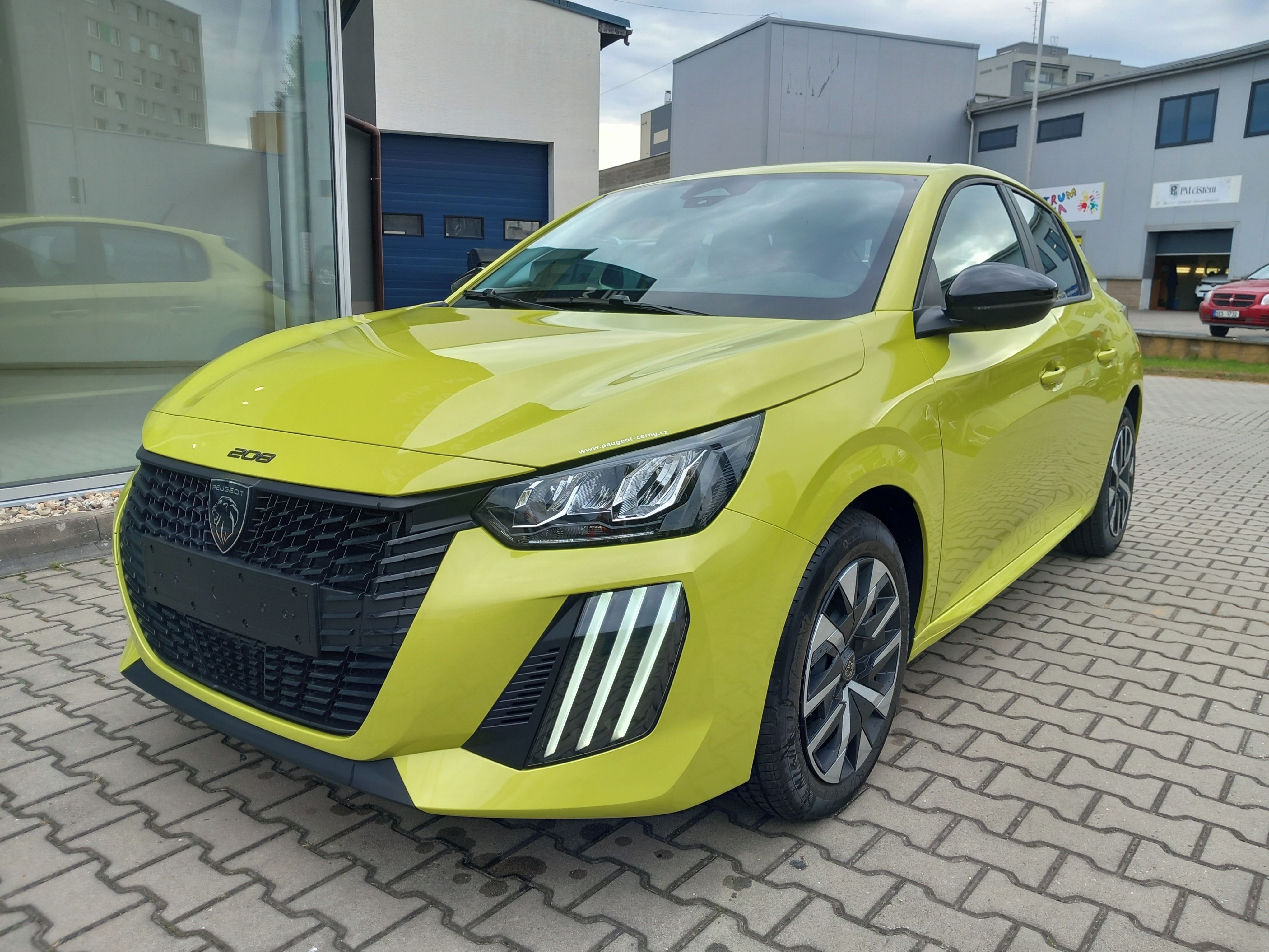 Peugeot 208, STYLE 1.2 TURBO 100